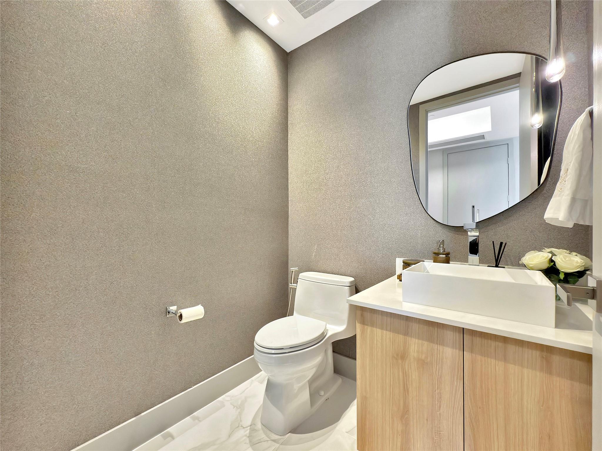 image Trump Tower I38