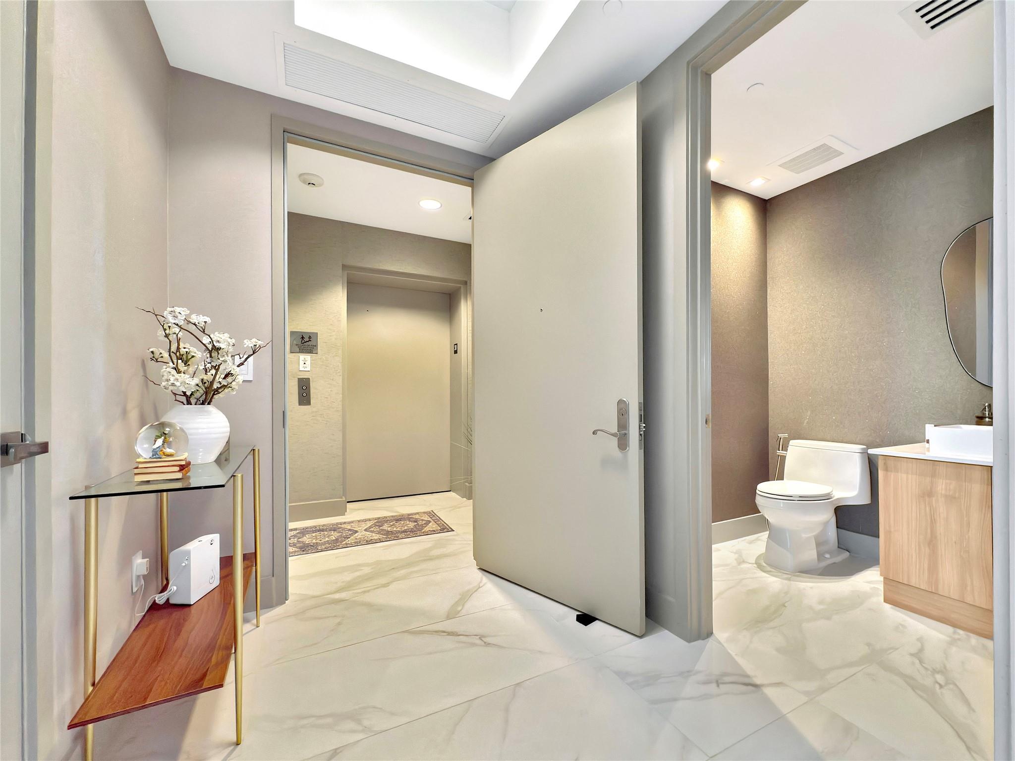 image Trump Tower I3