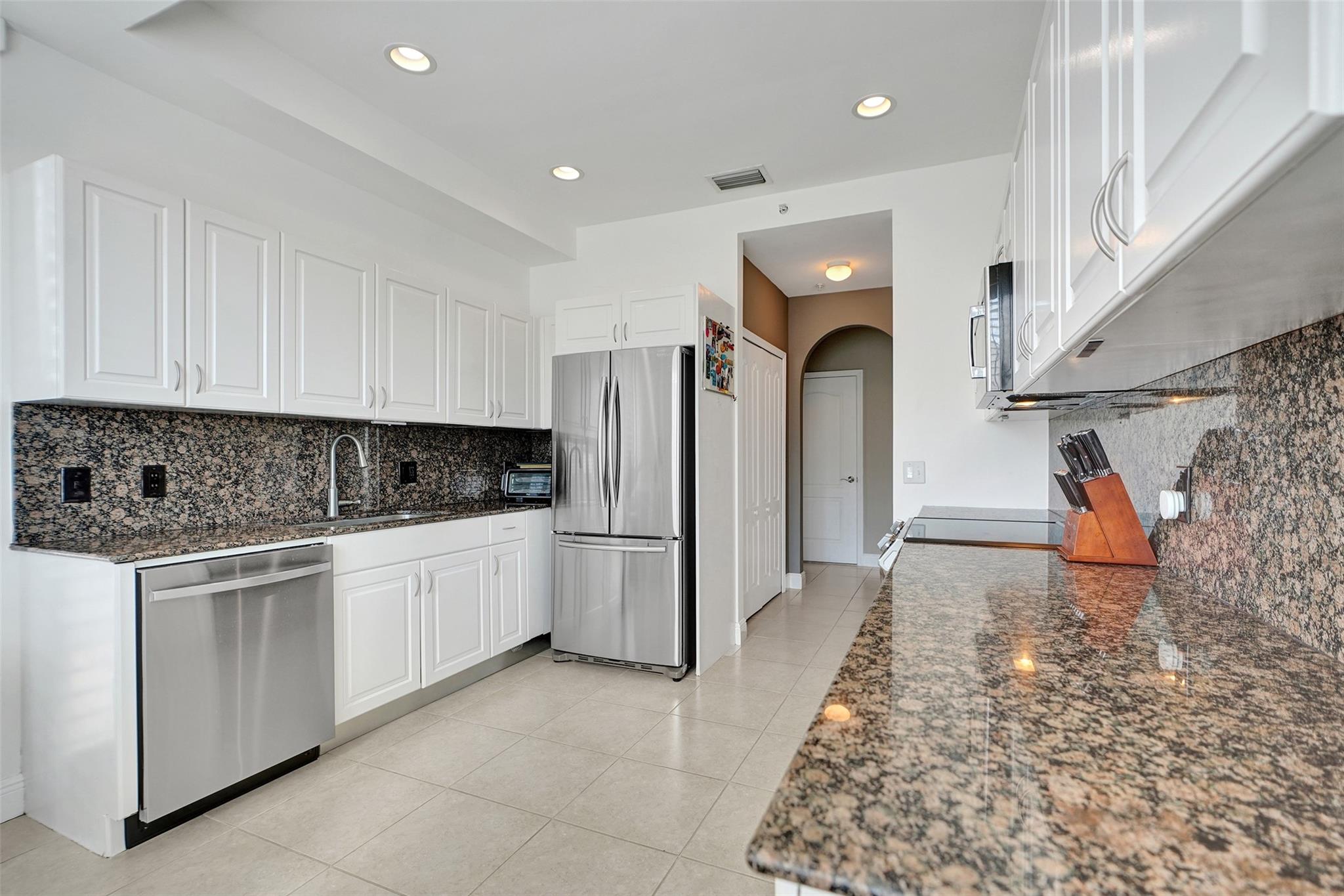 2550 SW 27th Ave #PH! Miami, FL 33133