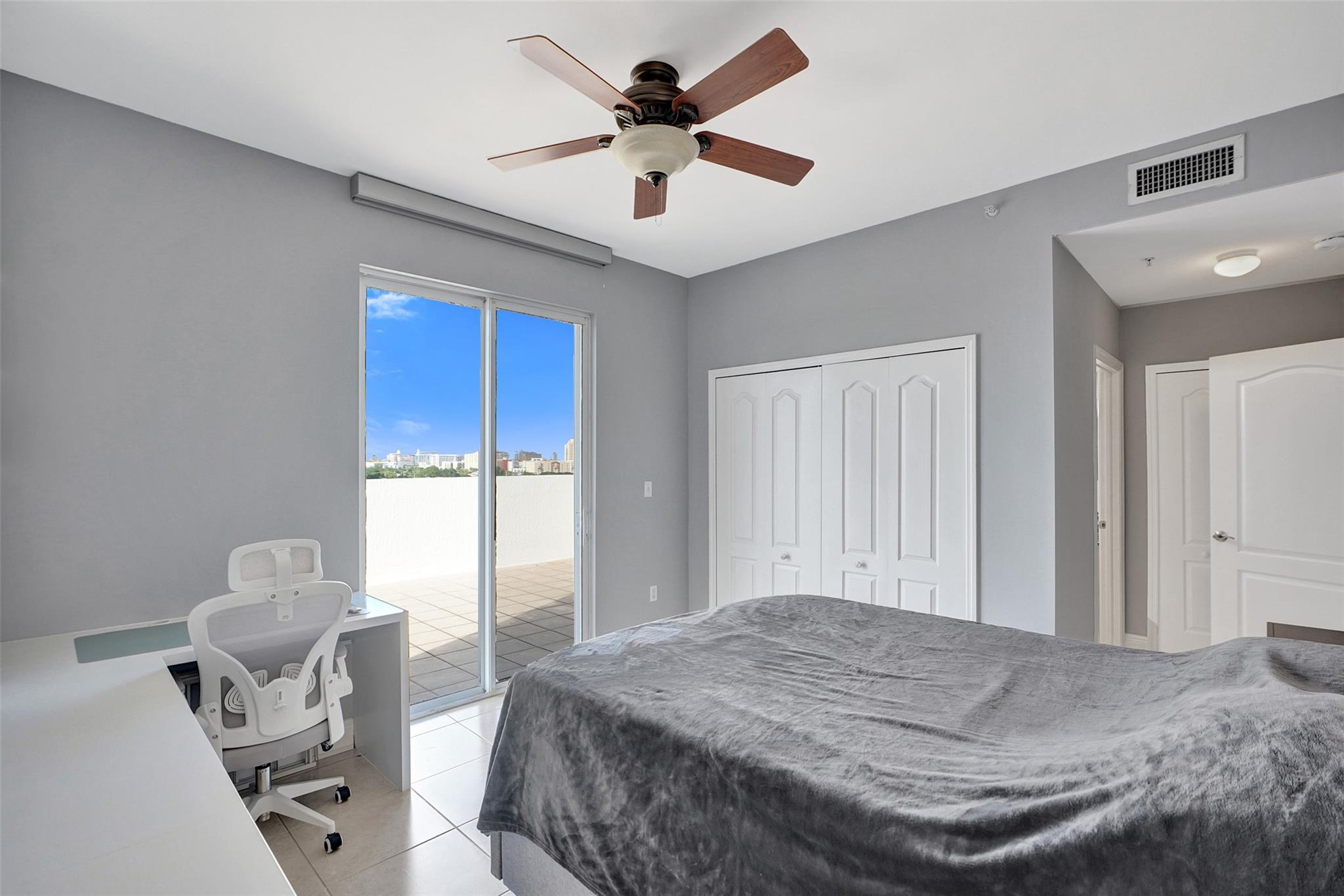 2550 SW 27th Ave #PH! Miami, FL 33133