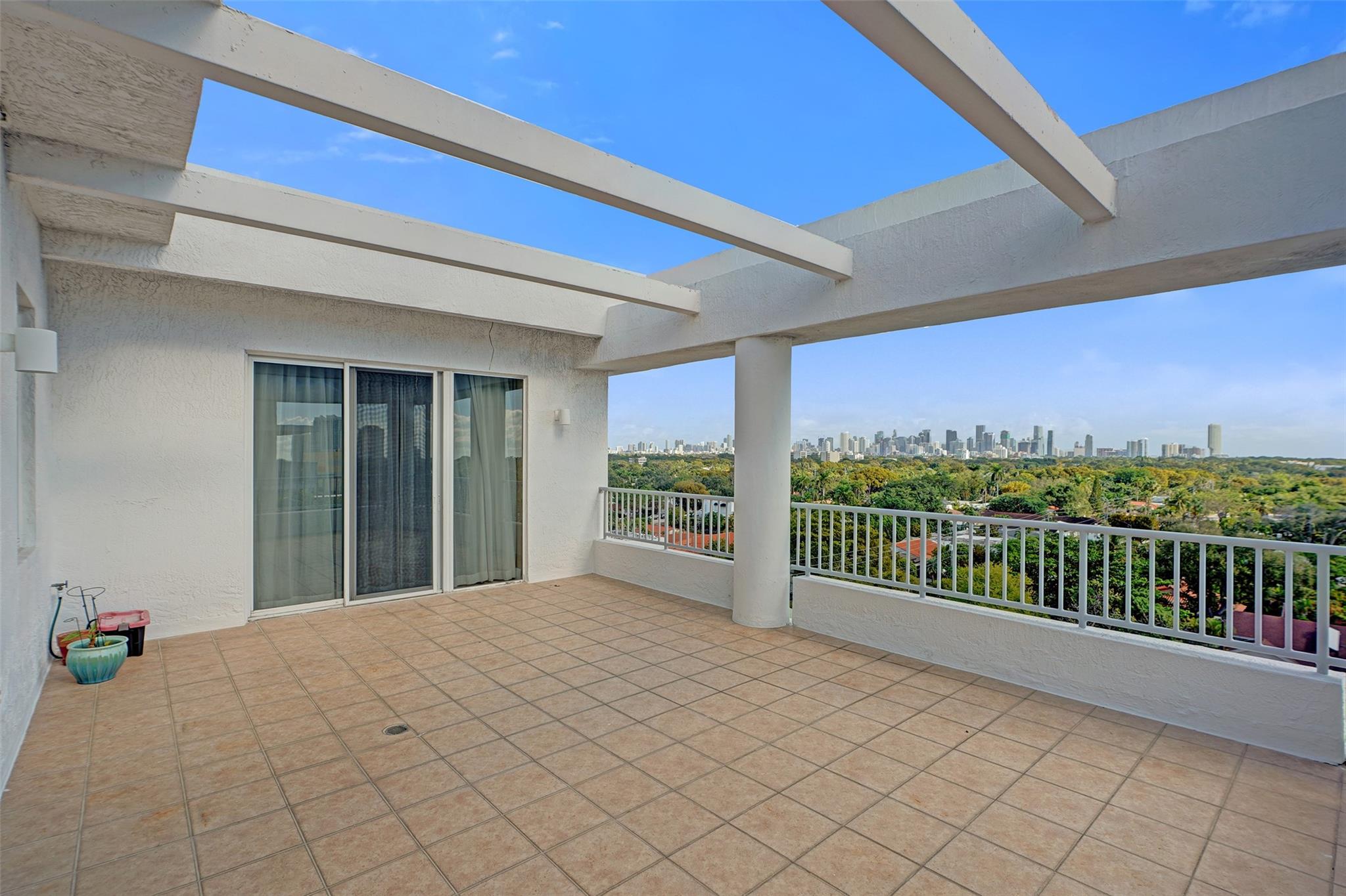 2550 SW 27th Ave #PH! Miami, FL 33133