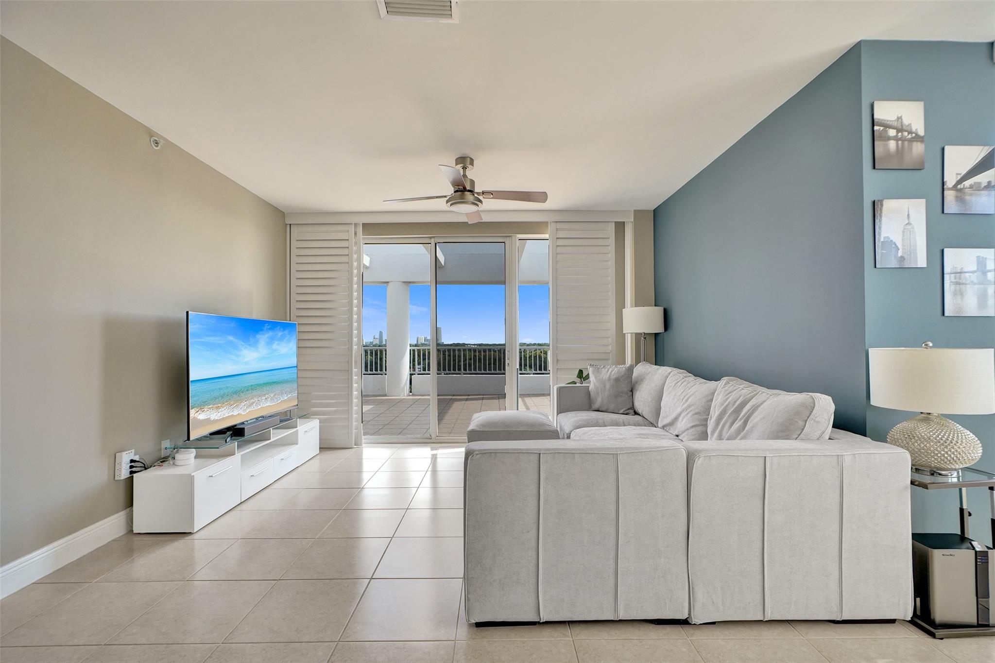 2550 SW 27th Ave #PH! Miami, FL 33133