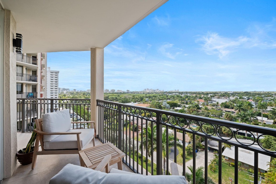 2011 N Ocean #902 Fort Lauderdale, FL 33305