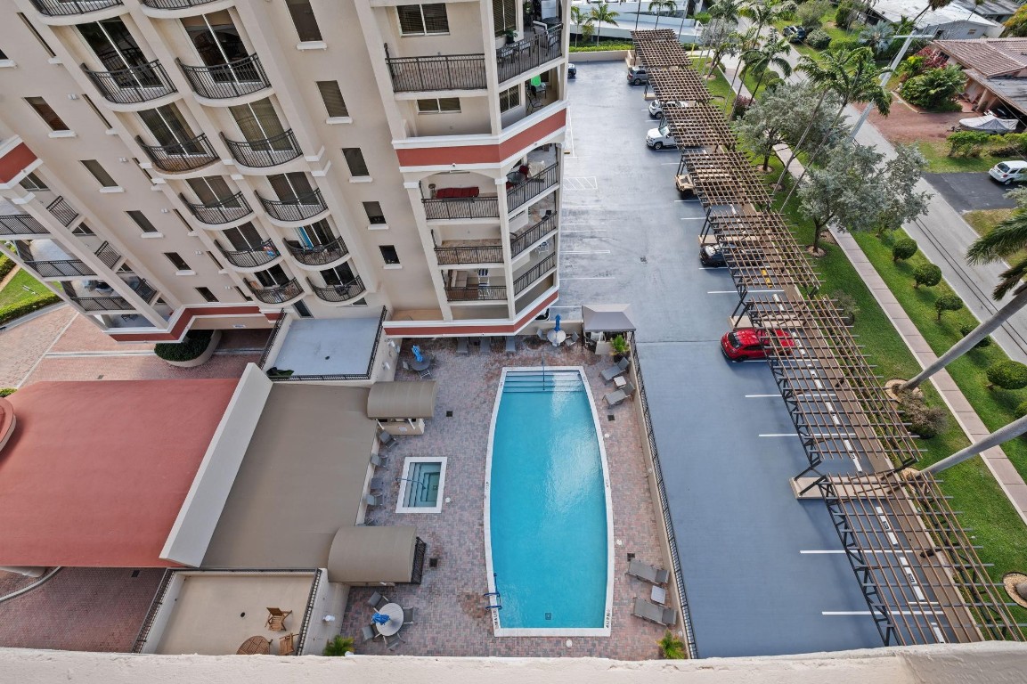 2011 N Ocean #902 Fort Lauderdale, FL 33305