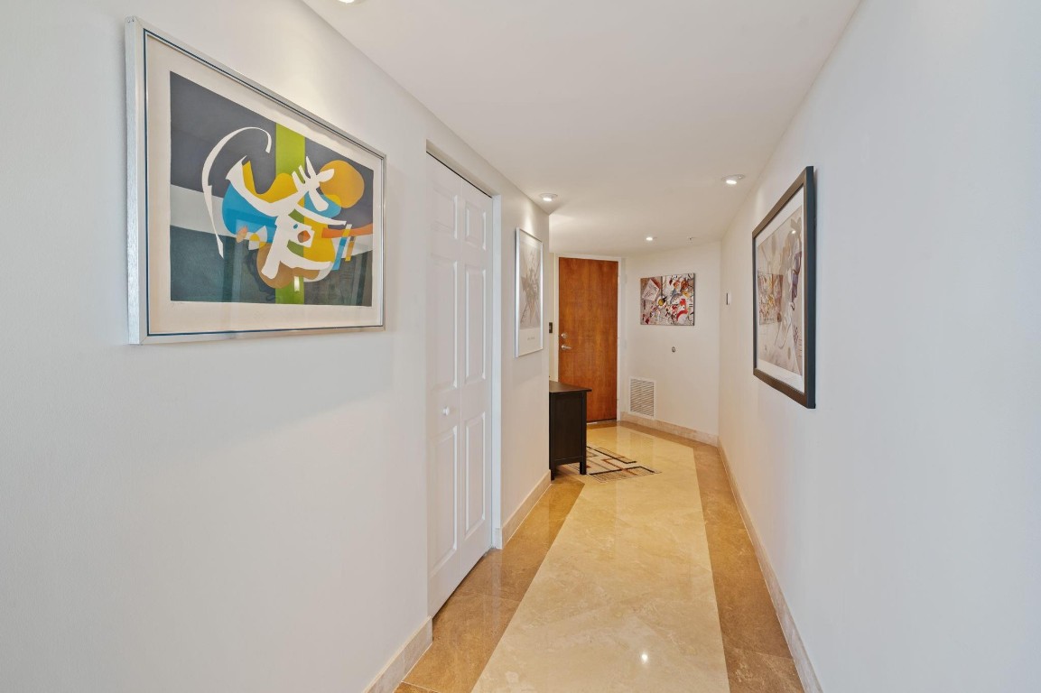 2011 N Ocean #902 Fort Lauderdale, FL 33305