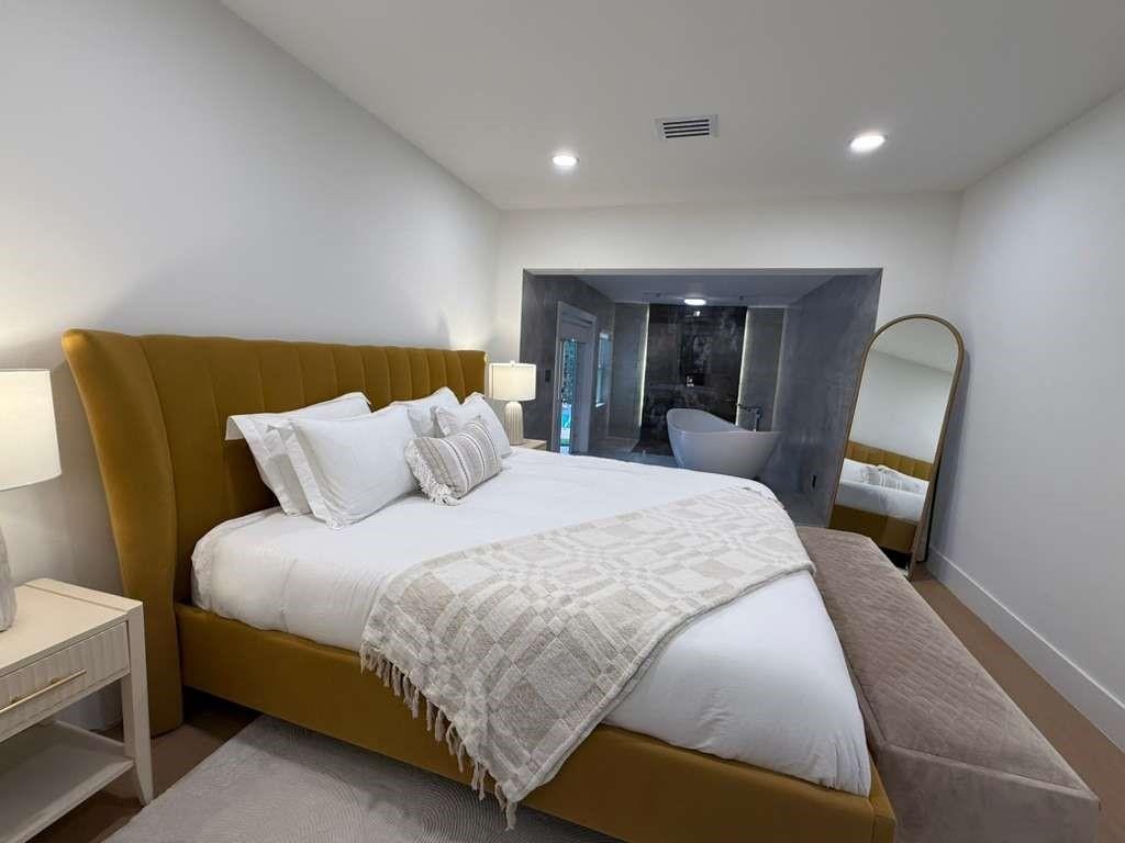 800 SE 11th Fort Lauderdale, FL 33316