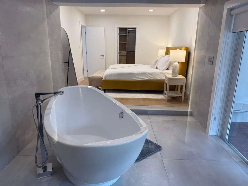 800 SE 11th Fort Lauderdale, FL 33316