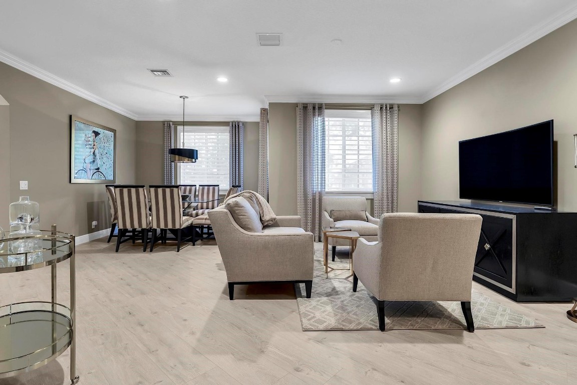 2857 Kinsington #17-4 Fort Lauderdale, FL 33332