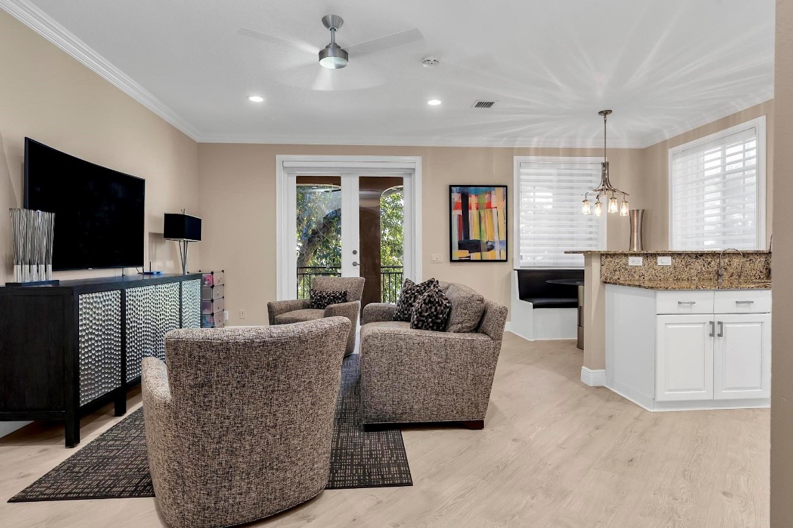 2857 Kinsington #17-4 Fort Lauderdale, FL 33332