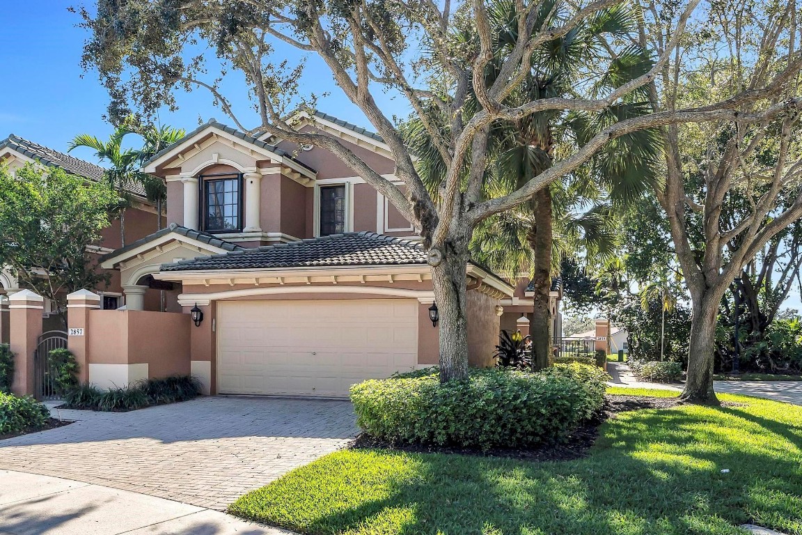 2857 Kinsington #17-4 Fort Lauderdale, FL 33332