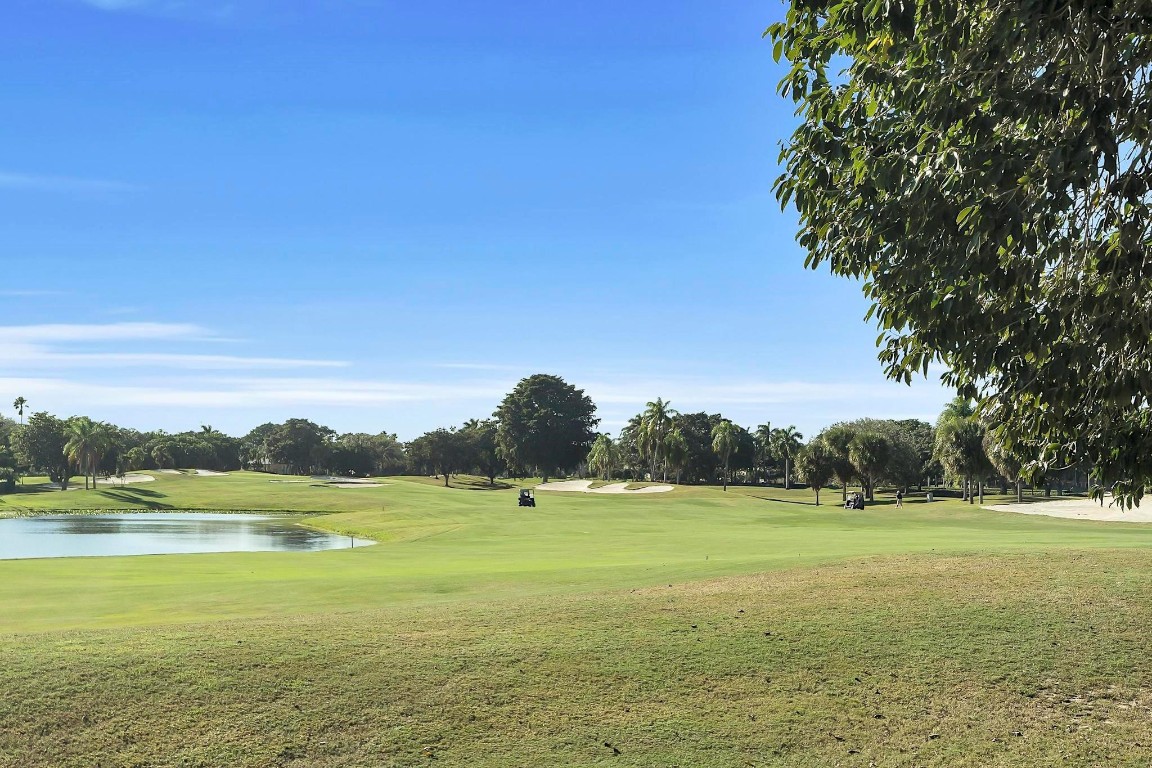 2857 Kinsington #17-4 Fort Lauderdale, FL 33332