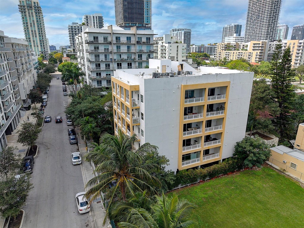 471 NE 25th #503 Miami, FL 33137