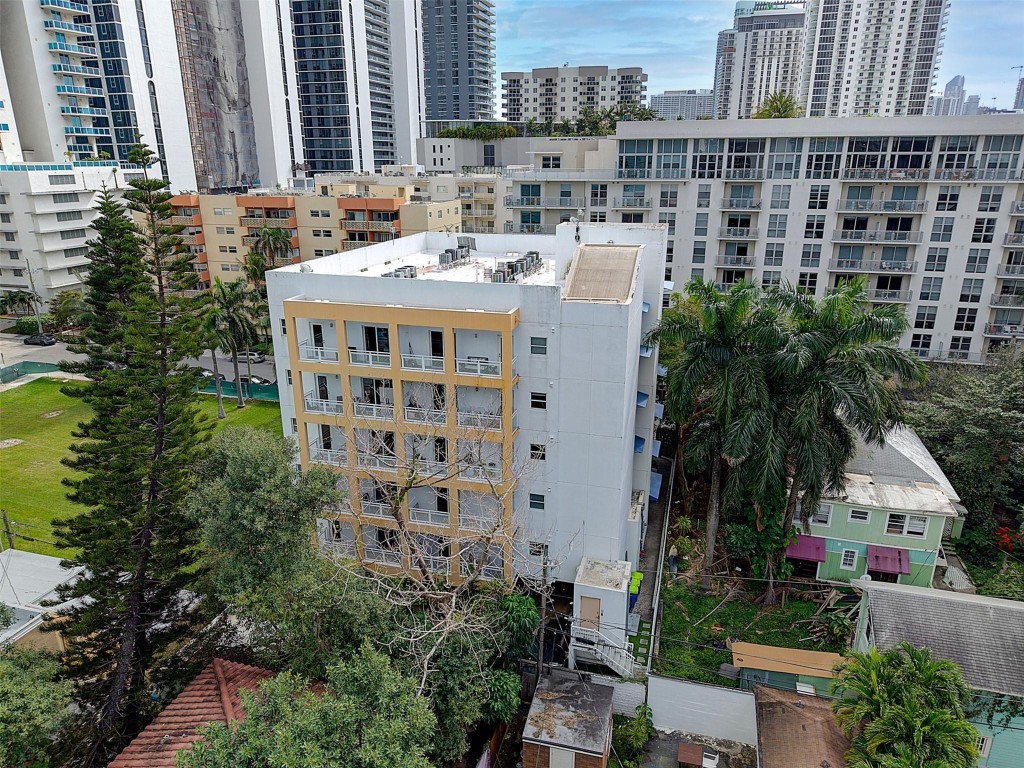 471 NE 25th #503 Miami, FL 33137