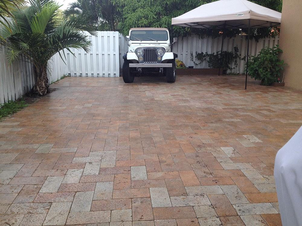 3775 SW 50th Fort Lauderdale, FL 33312