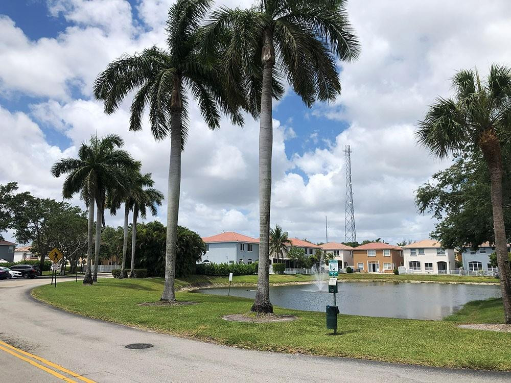 3775 SW 50th Fort Lauderdale, FL 33312