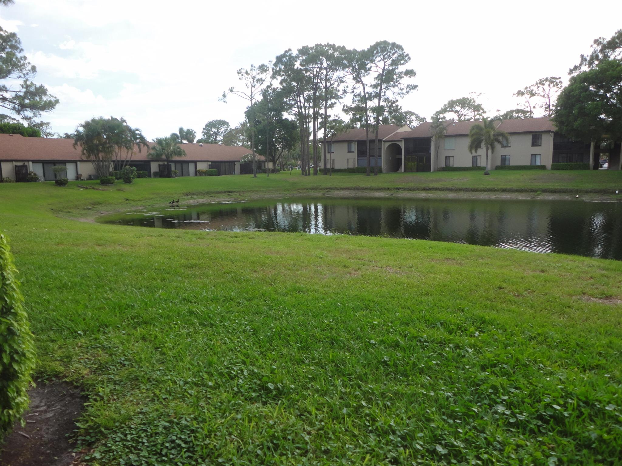 624 Sea Pine Way #E1