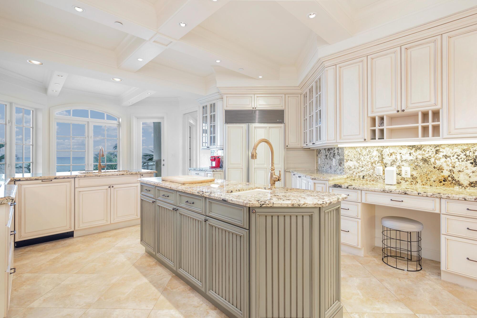 120 Jupiter Key Rd #Ph4 Jupiter, FL 33477