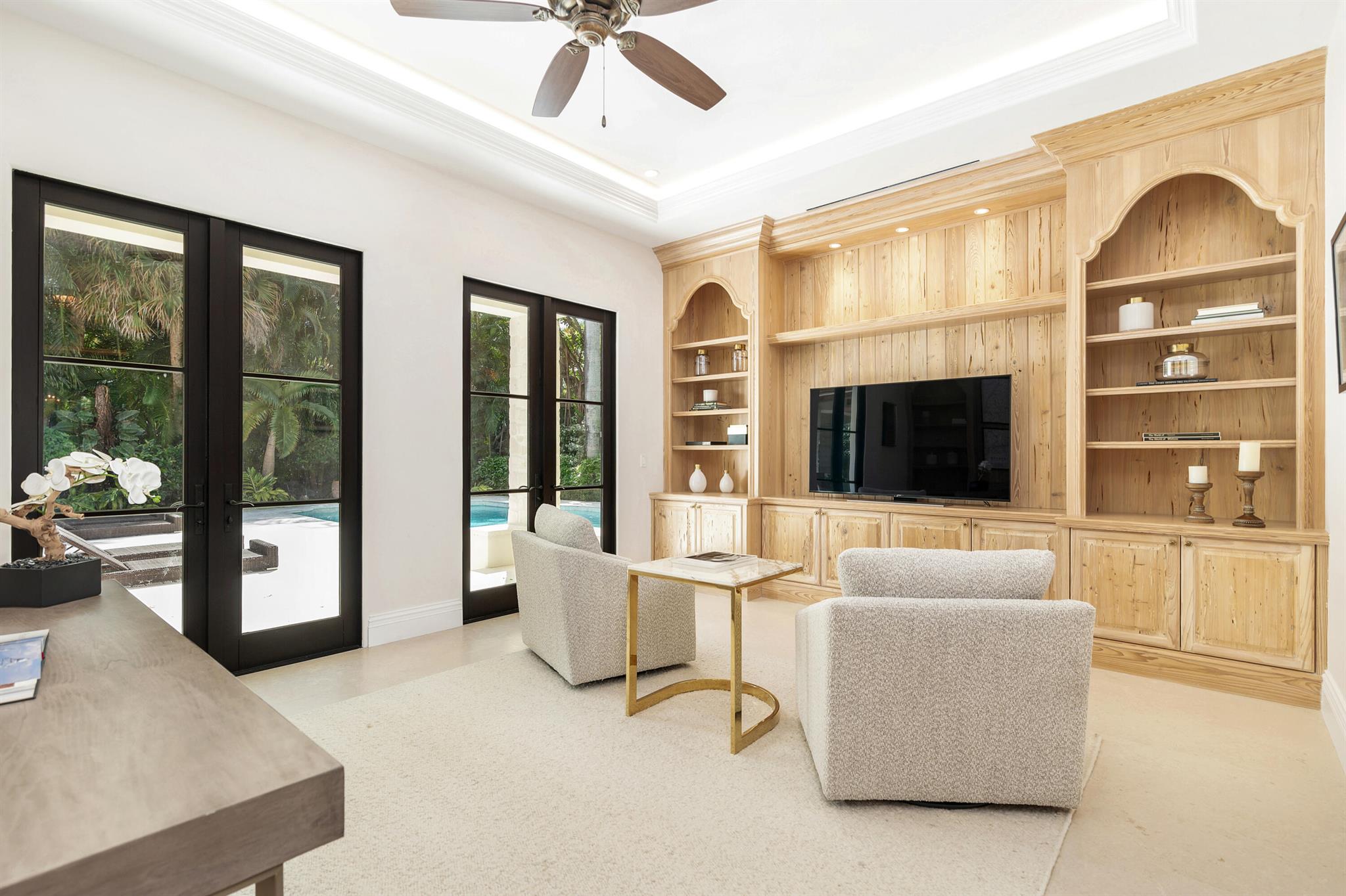 236 Via Las Brisas Palm Beach, FL 33480