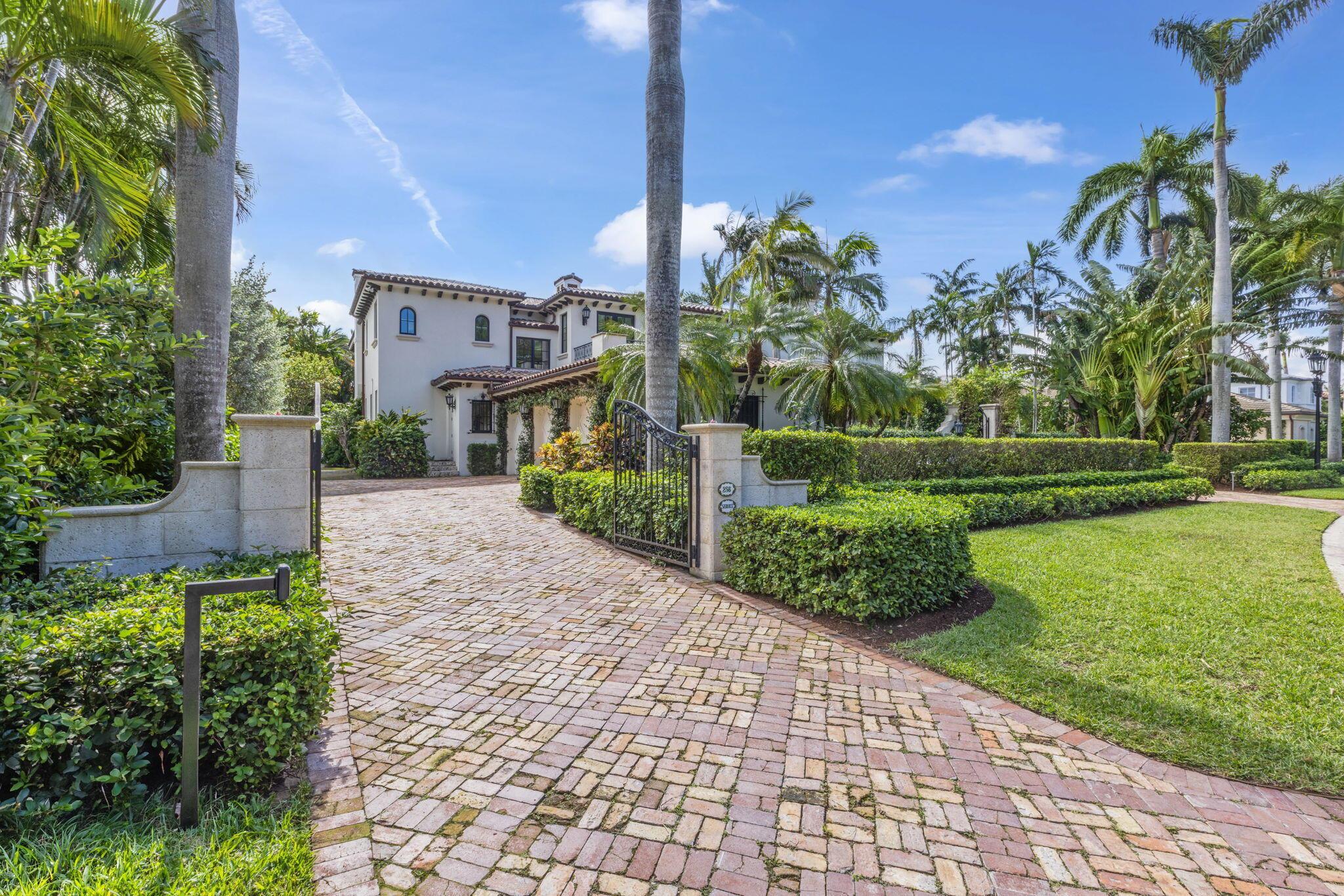 236 Via Las Brisas Palm Beach, FL 33480