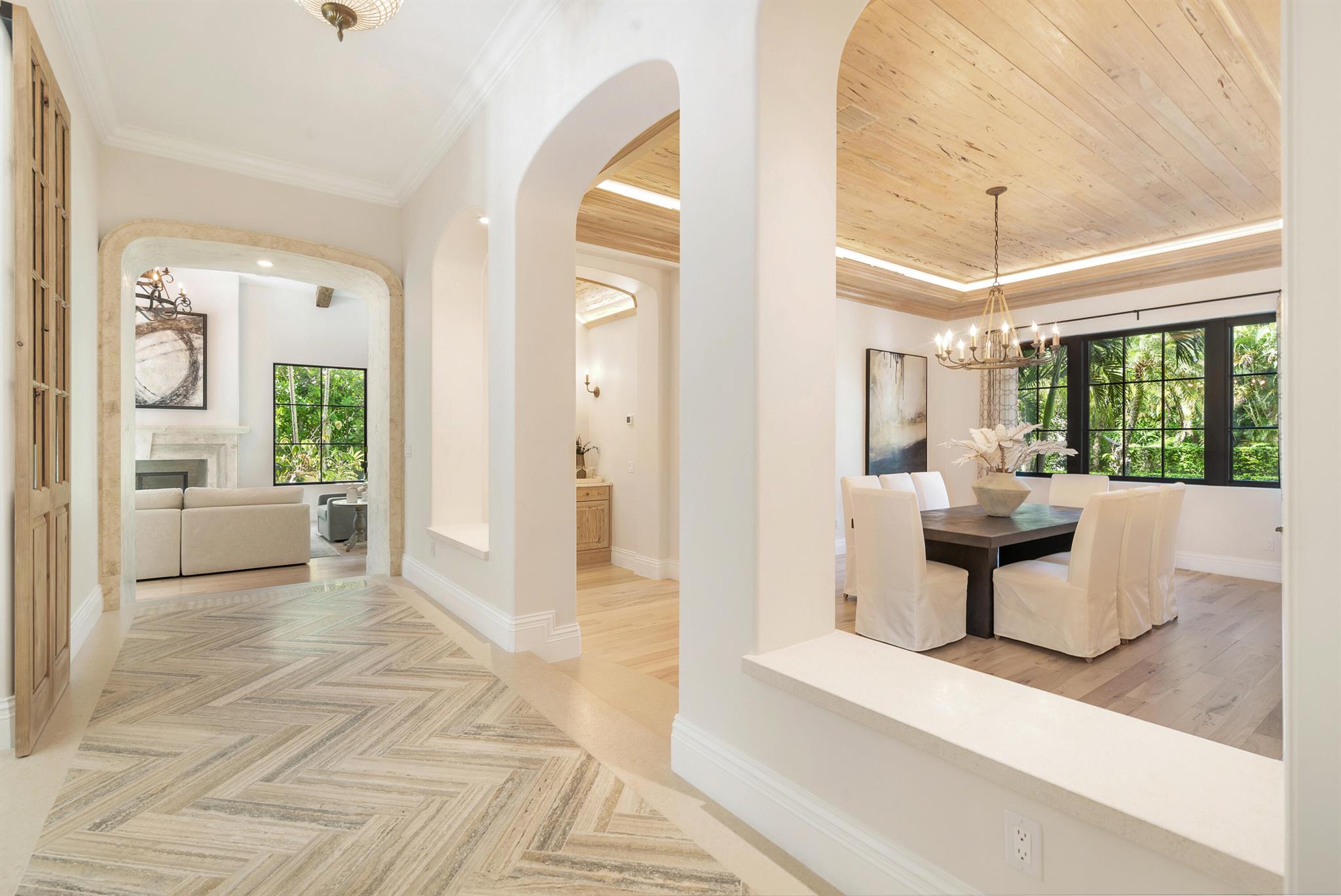 236 Via Las Brisas Palm Beach, FL 33480