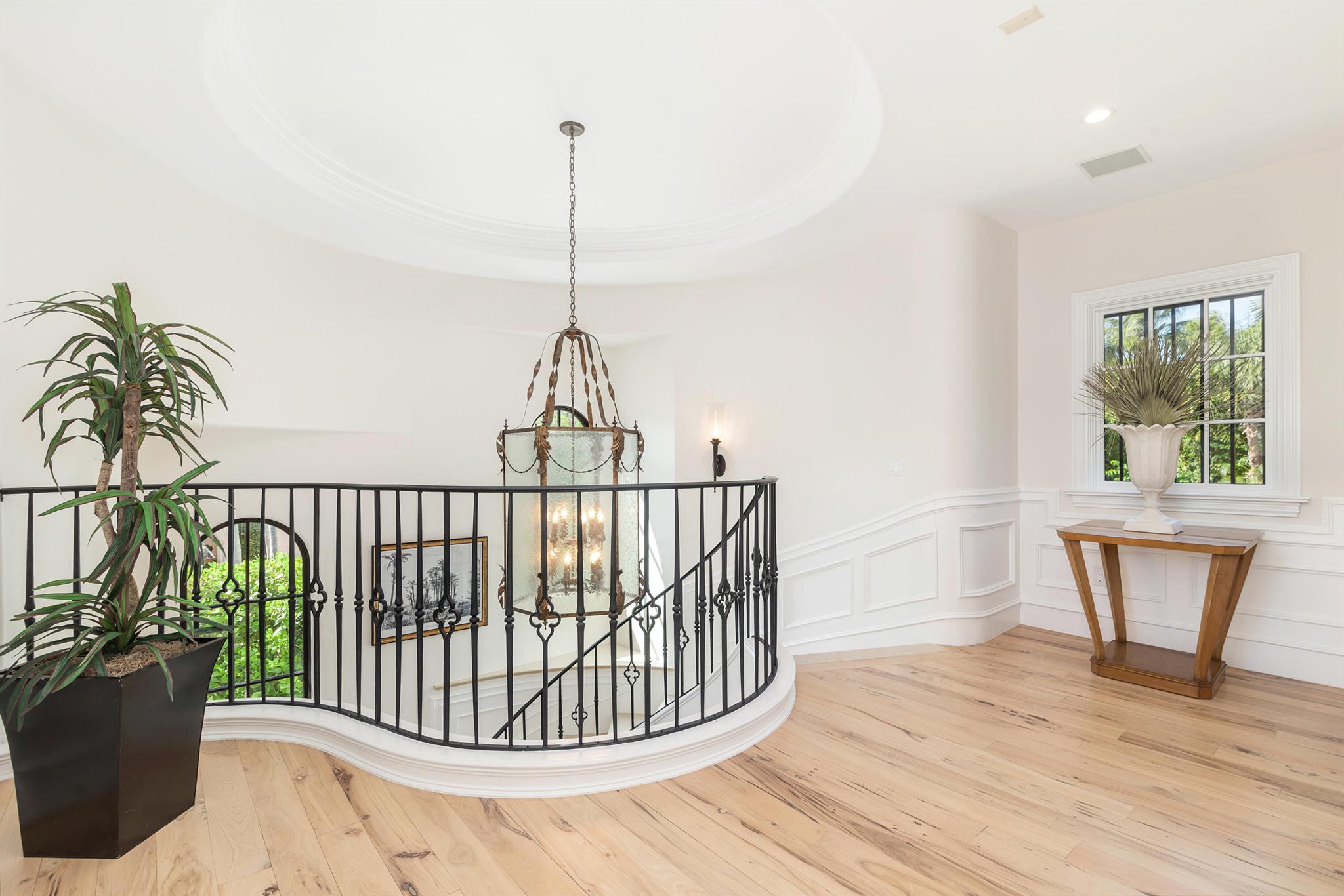 236 Via Las Brisas Palm Beach, FL 33480