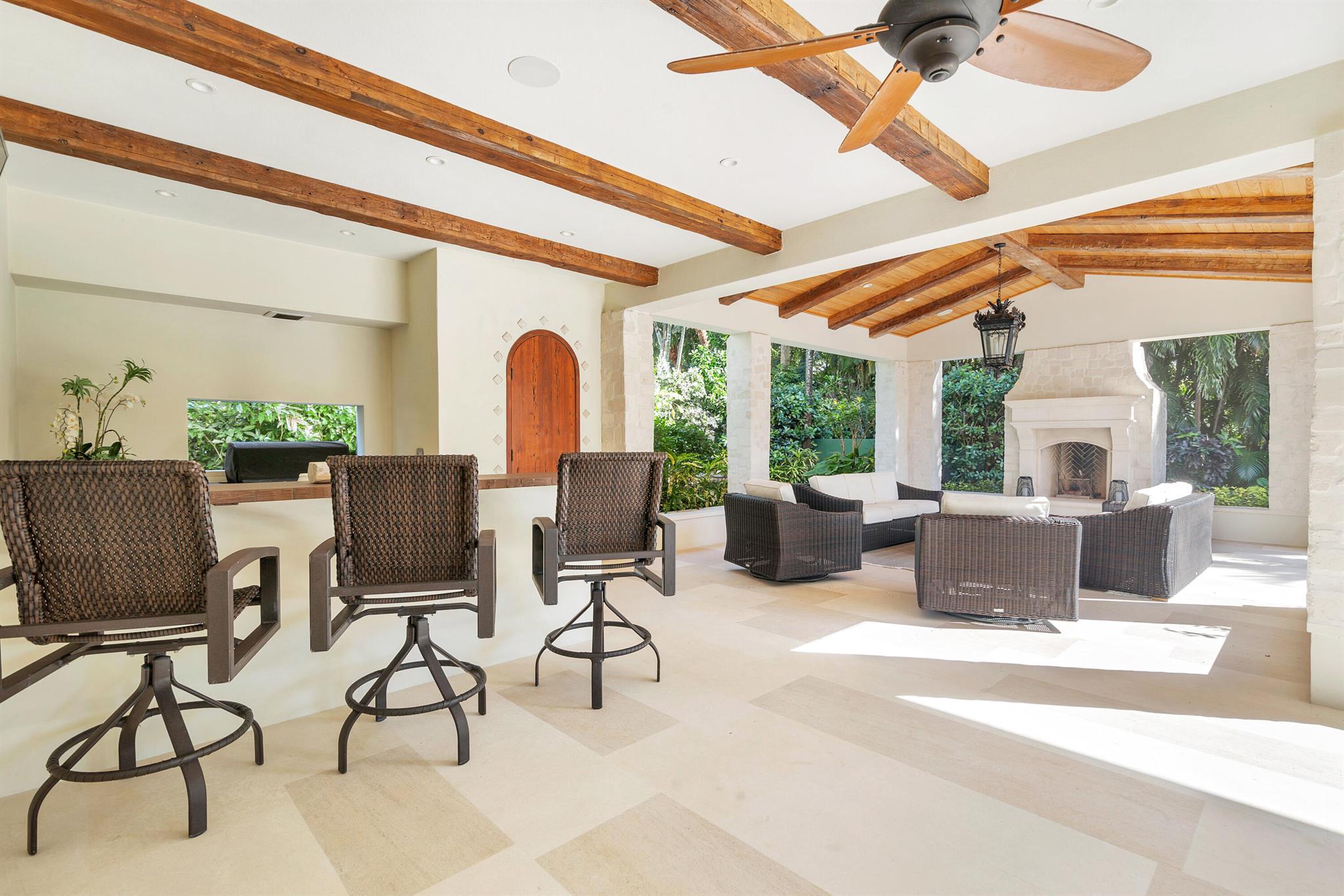 236 Via Las Brisas Palm Beach, FL 33480