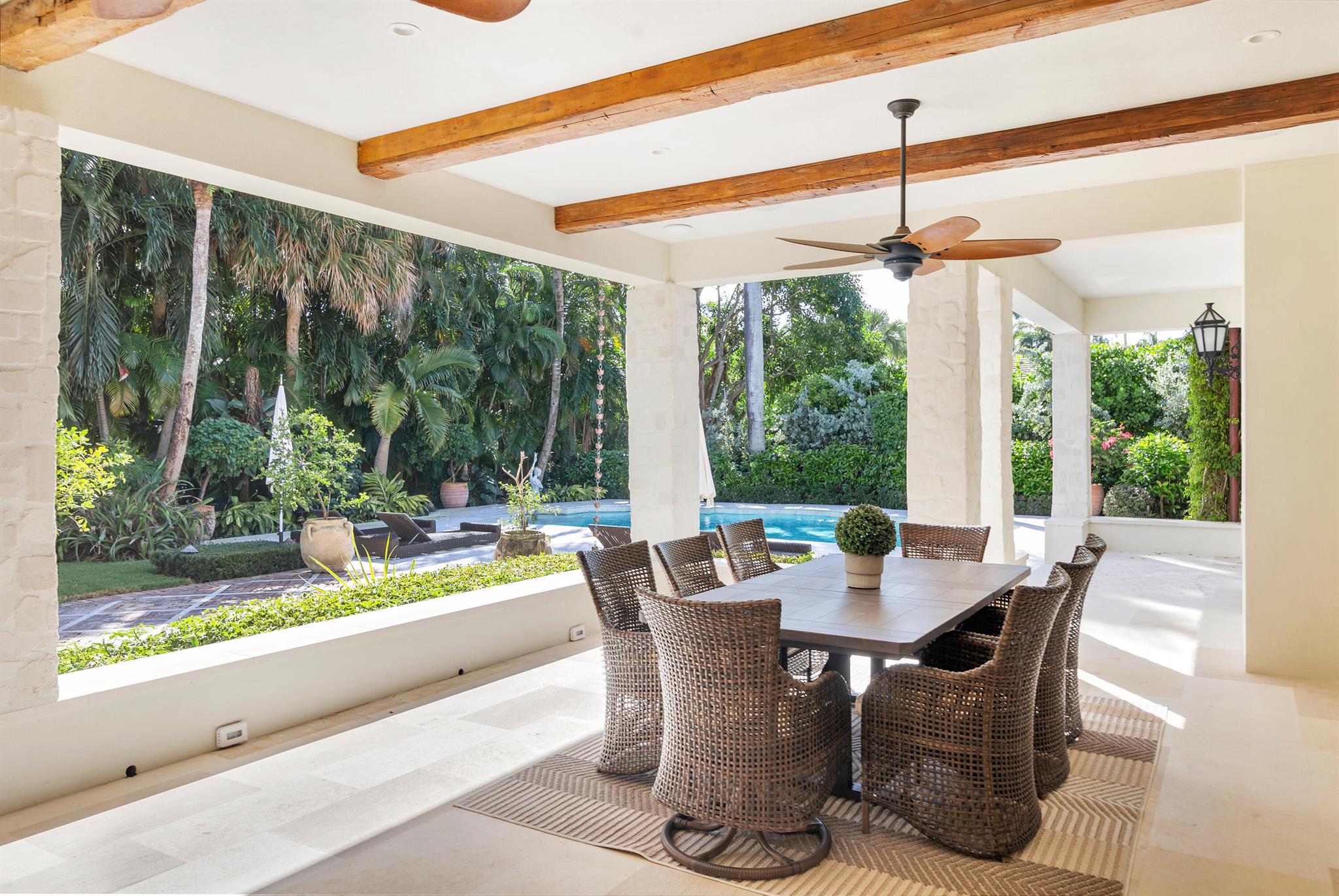 236 Via Las Brisas Palm Beach, FL 33480