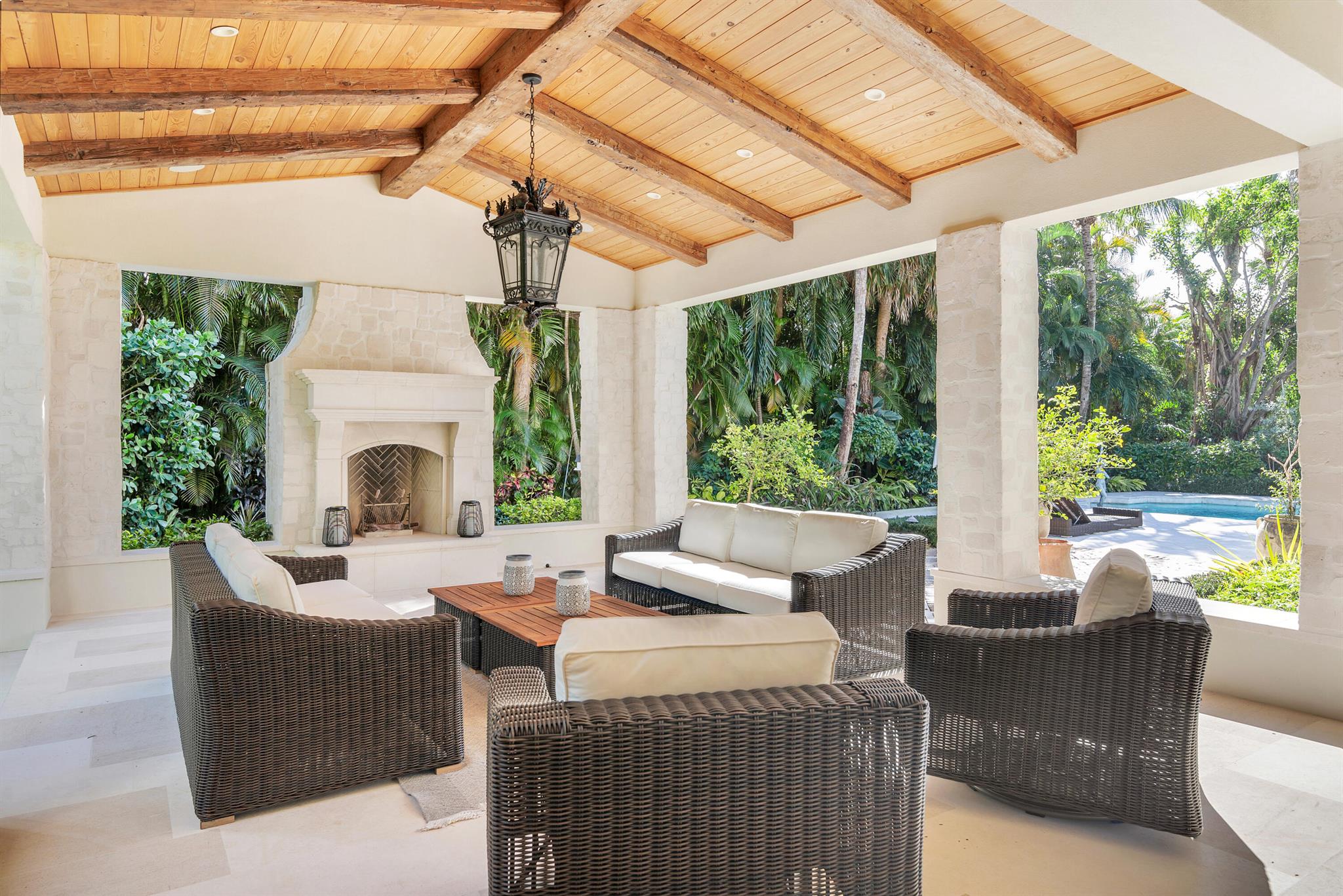 236 Via Las Brisas Palm Beach, FL 33480