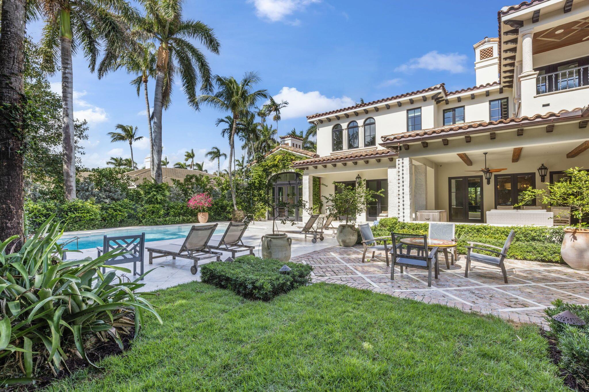 236 Via Las Brisas Palm Beach, FL 33480