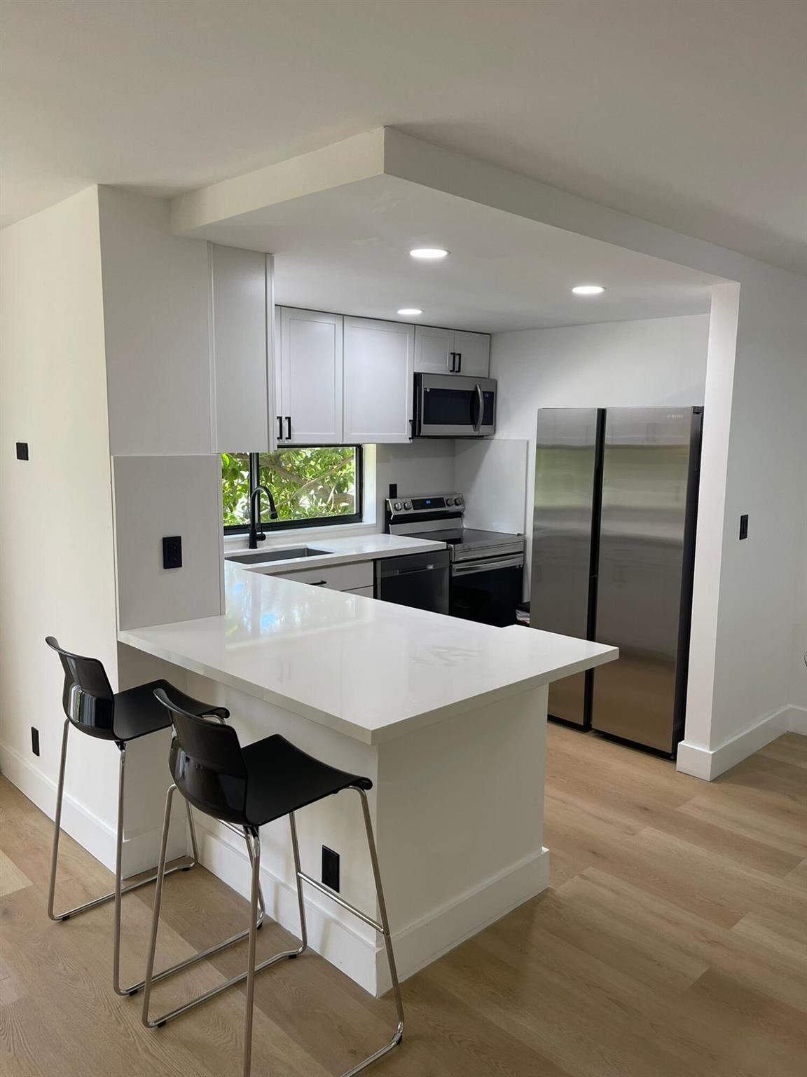 17011 N Bay Rd #307