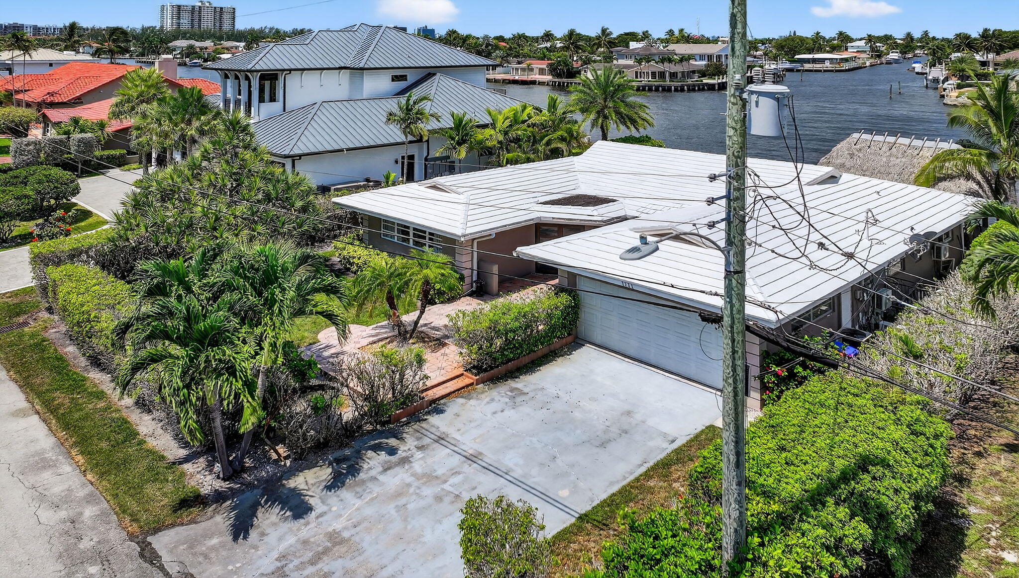 1711 W Terra Mar Pompano Beach, FL 33062