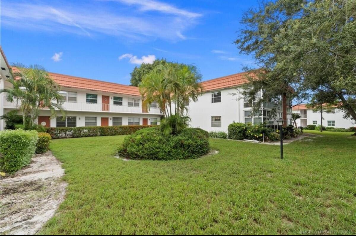 2600 SE Ocean Blvd #B7