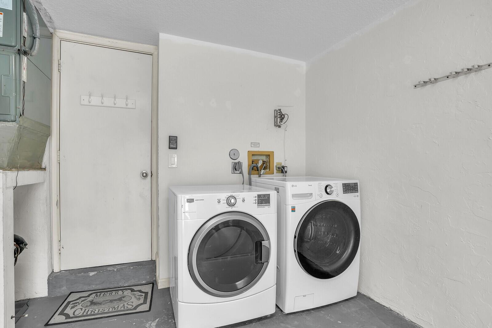 3701 Fairway Dr Jupiter, FL 33477