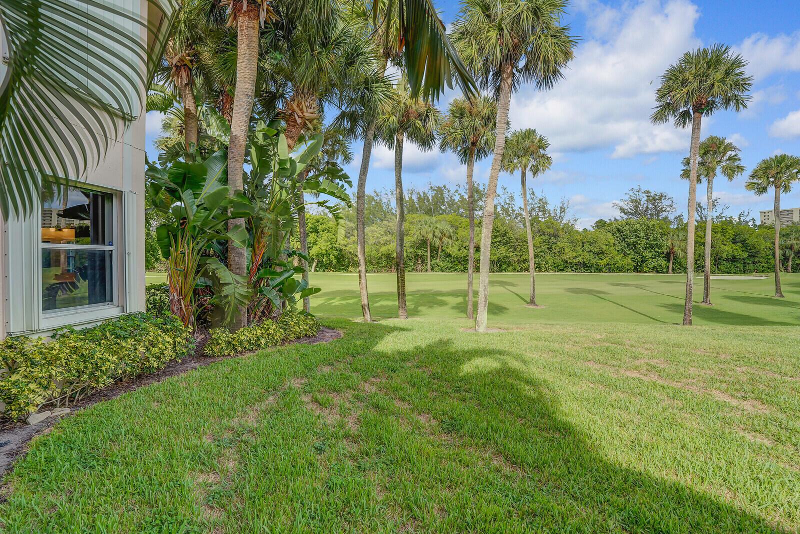 3701 Fairway Dr Jupiter, FL 33477