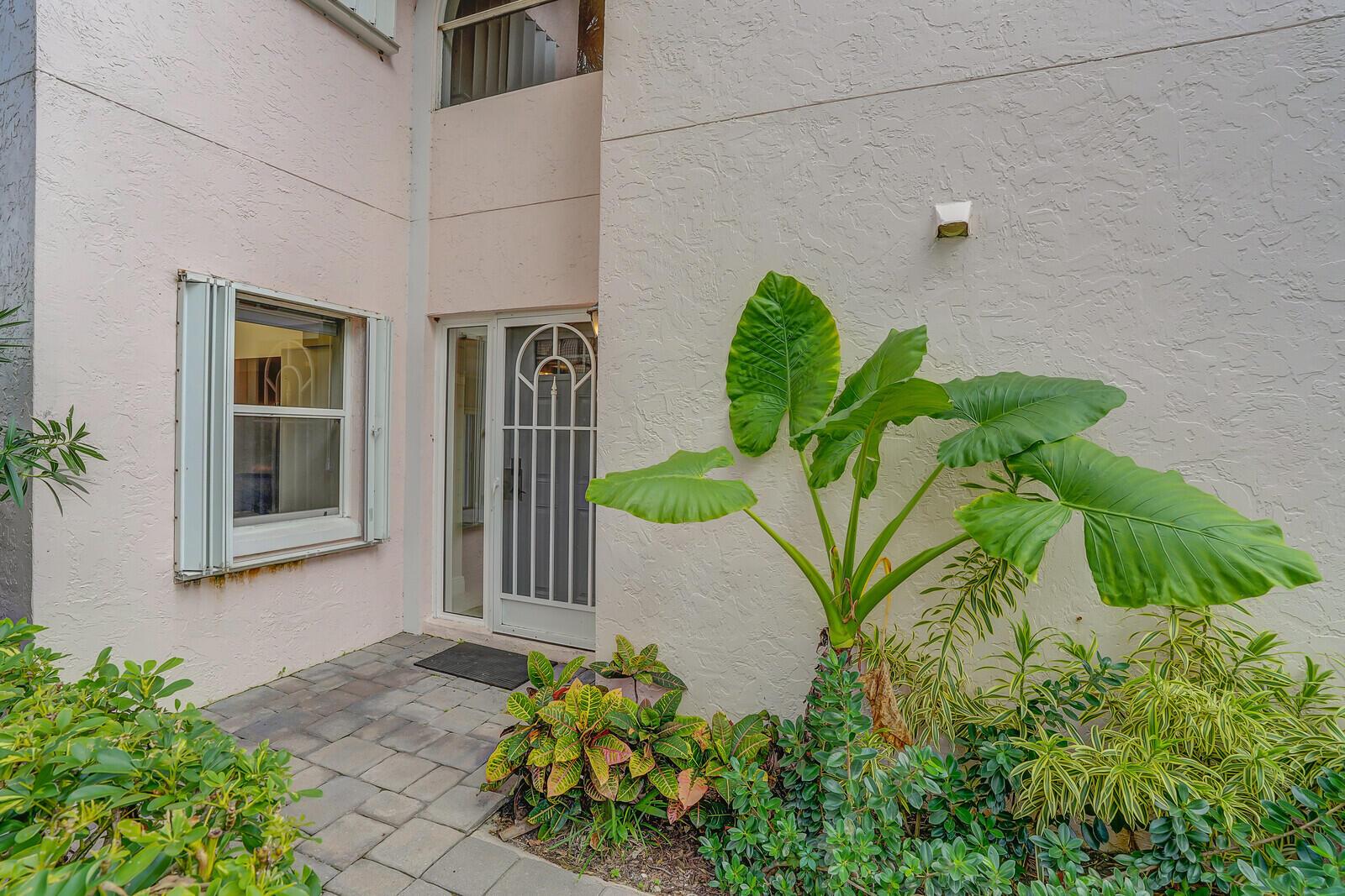 3701 Fairway Dr Jupiter, FL 33477