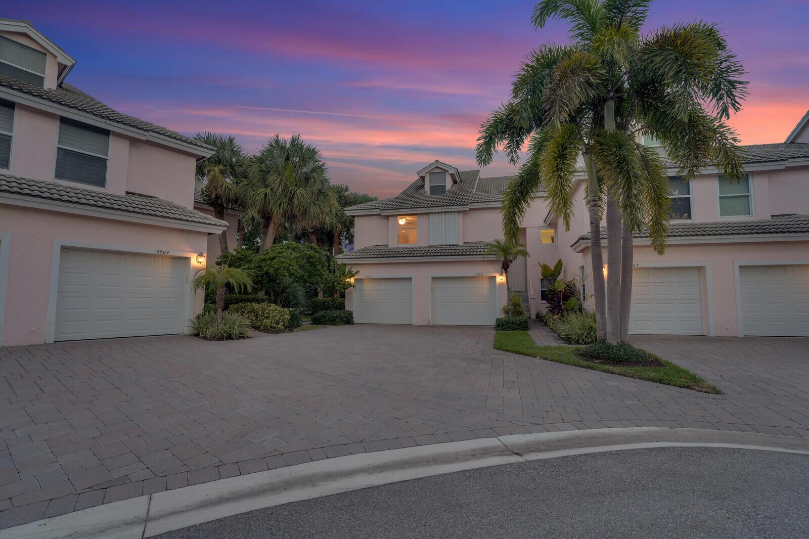 3701 Fairway Dr Jupiter, FL 33477