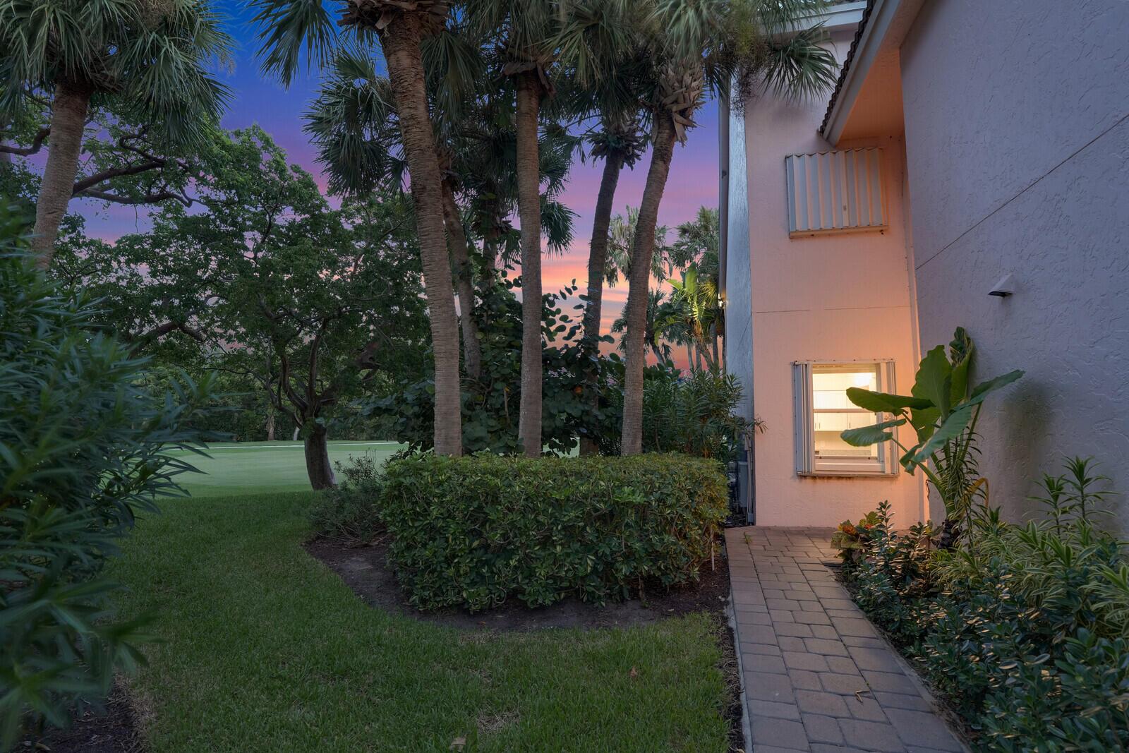 3701 Fairway Dr Jupiter, FL 33477