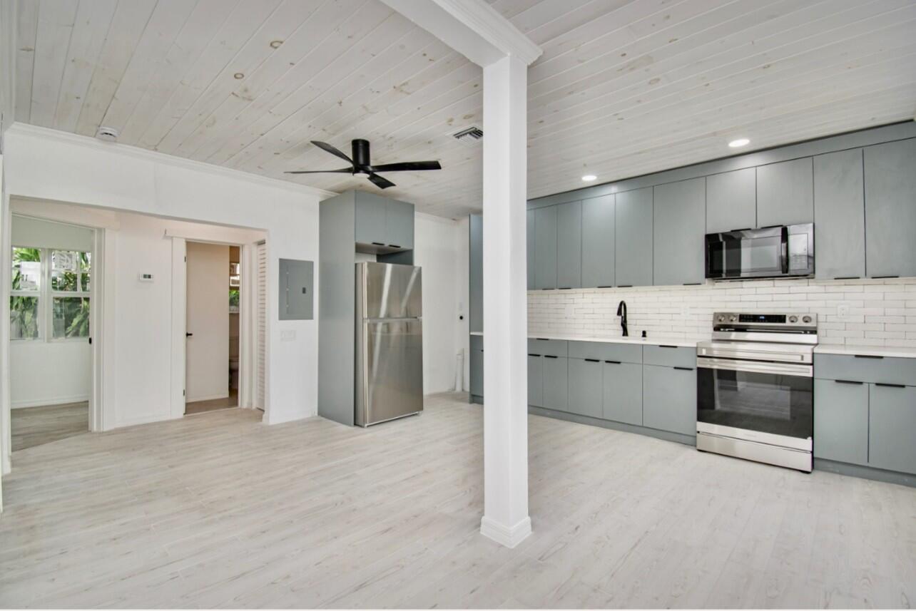 501 N L St #1