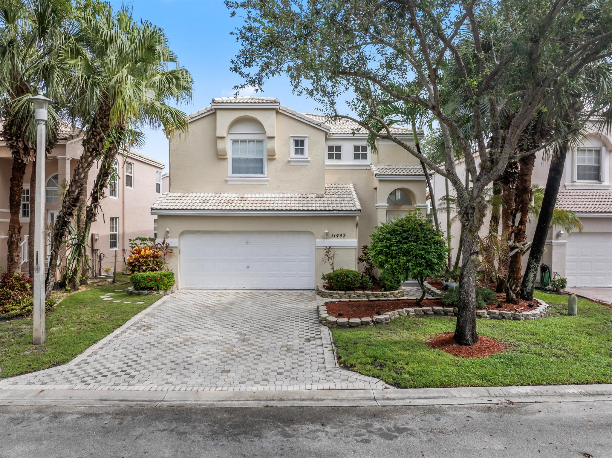 11447 NW 48th Ct