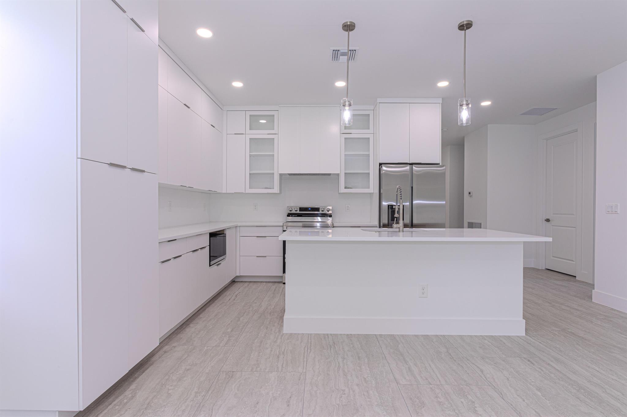 18246 Limestone Crk Rd Jupiter, FL 33458