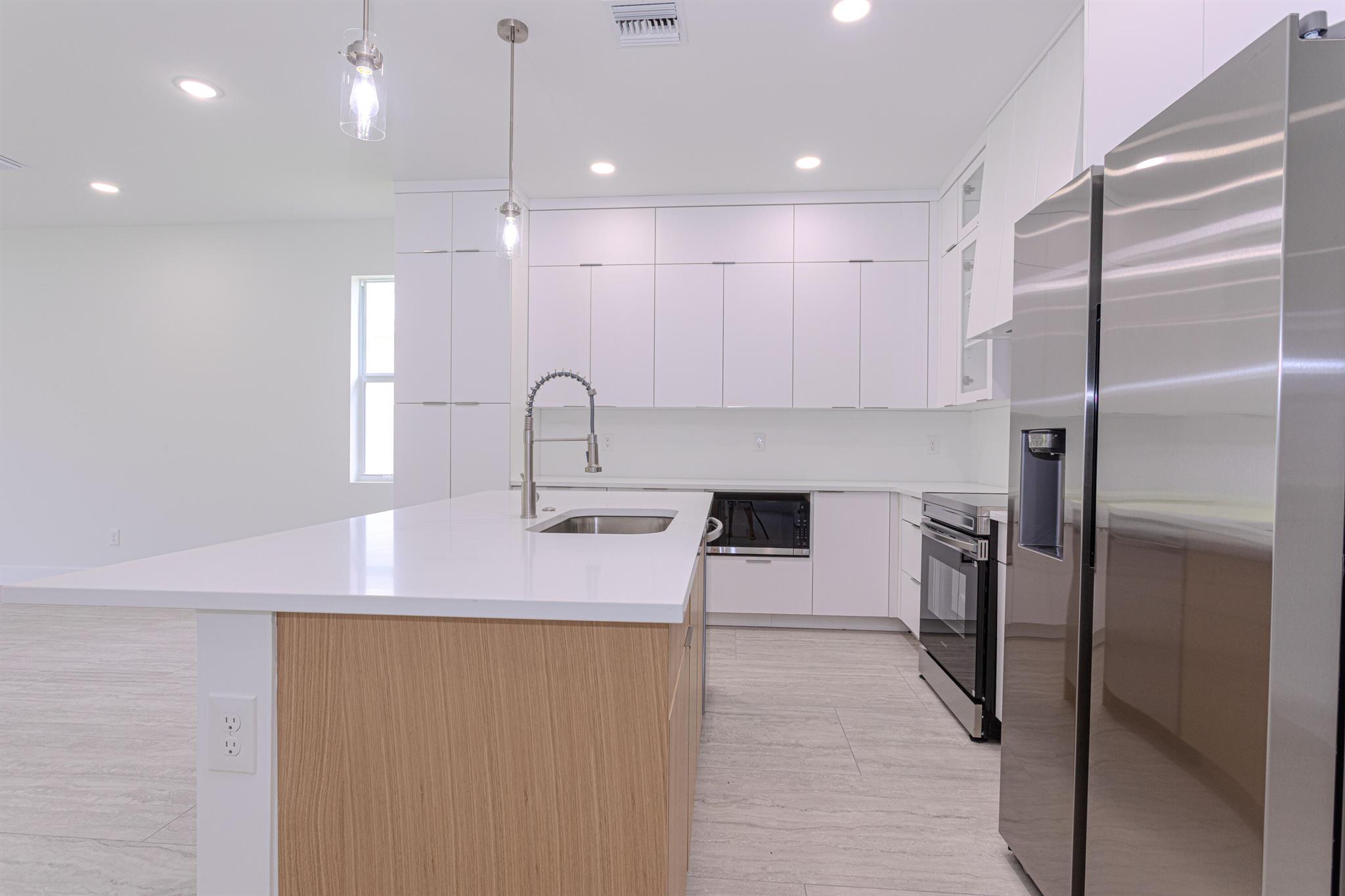 18246 Limestone Crk Rd Jupiter, FL 33458