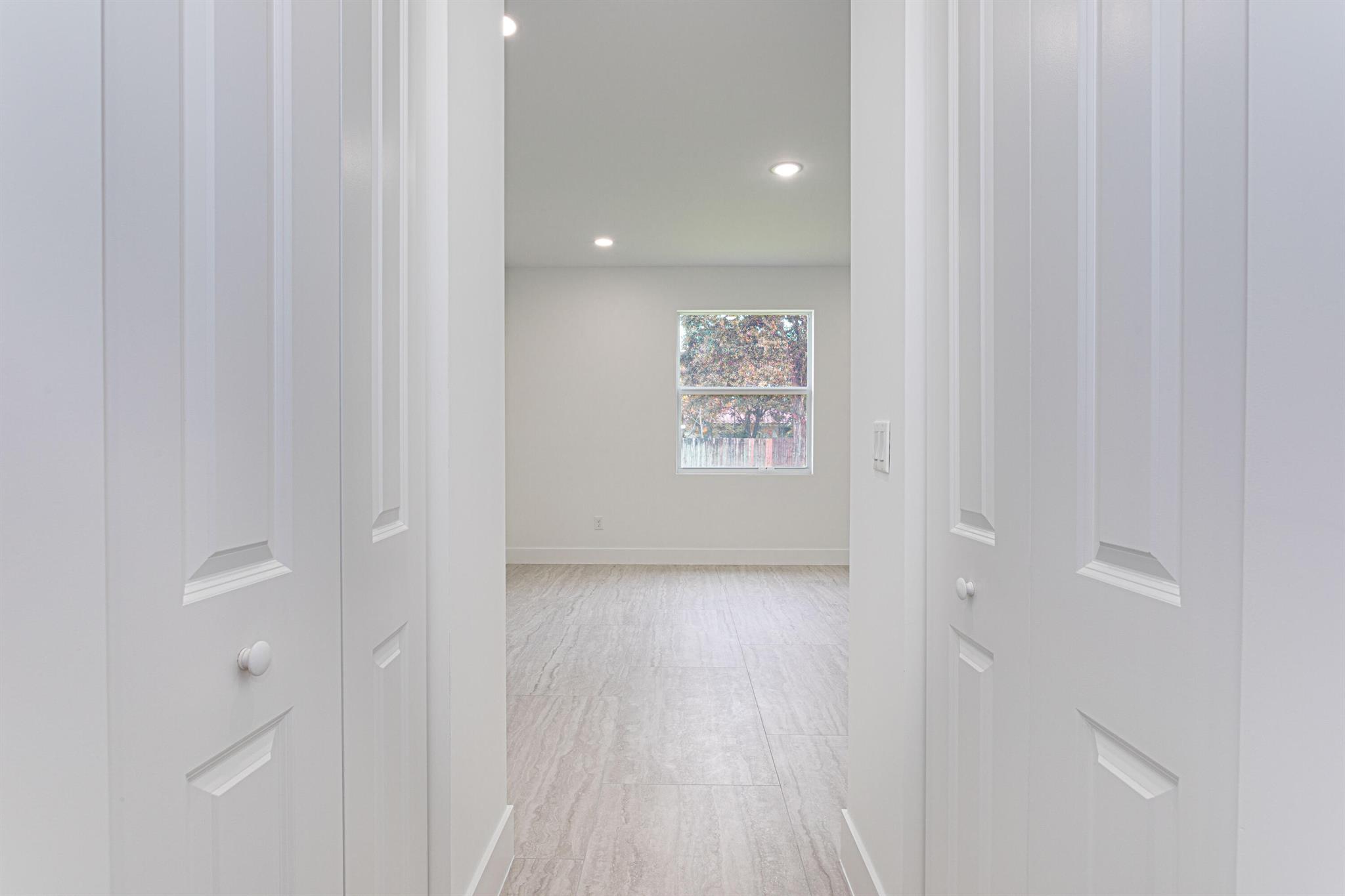 18246 Limestone Crk Rd Jupiter, FL 33458