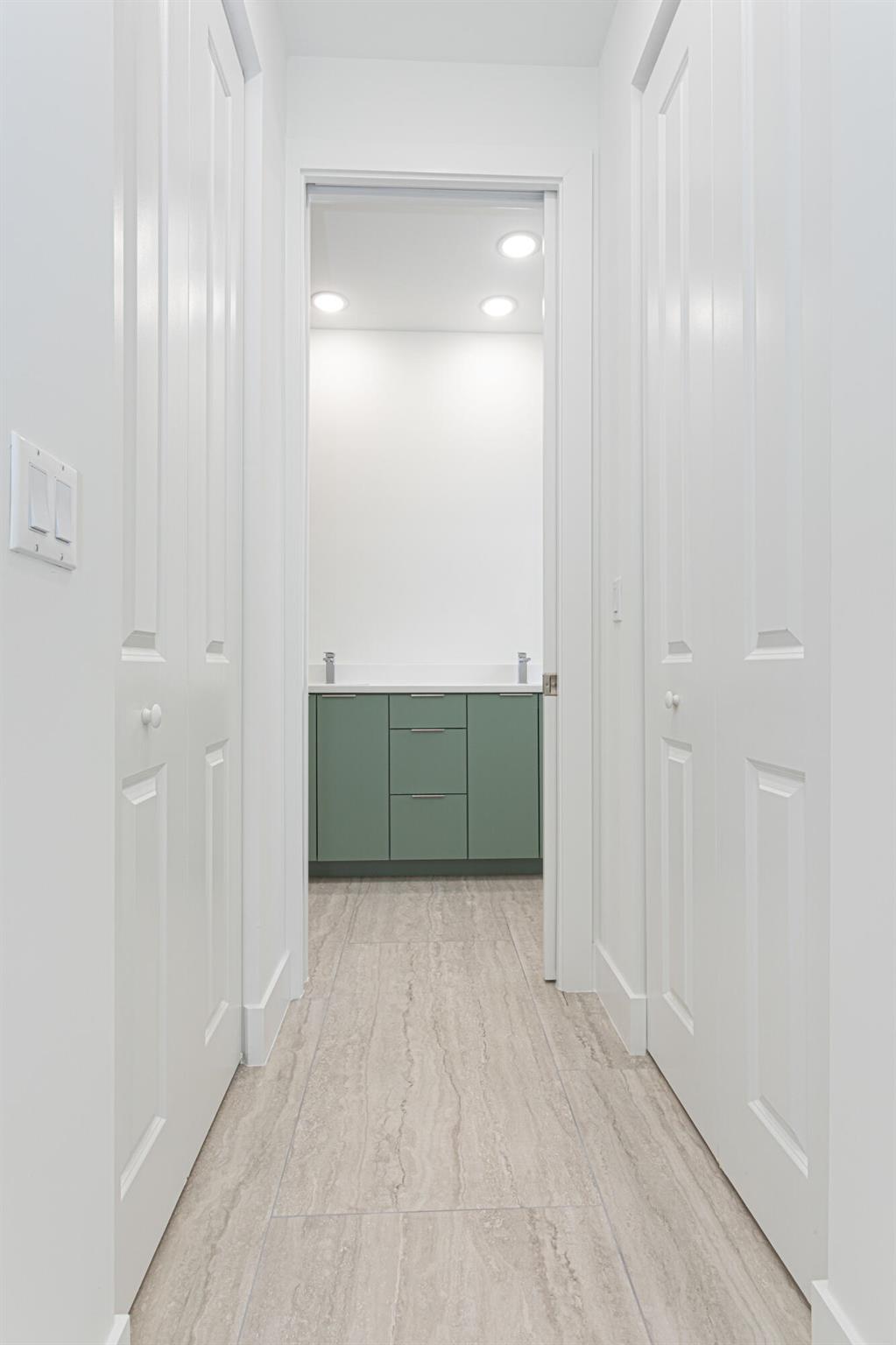 18246 Limestone Crk Rd Jupiter, FL 33458