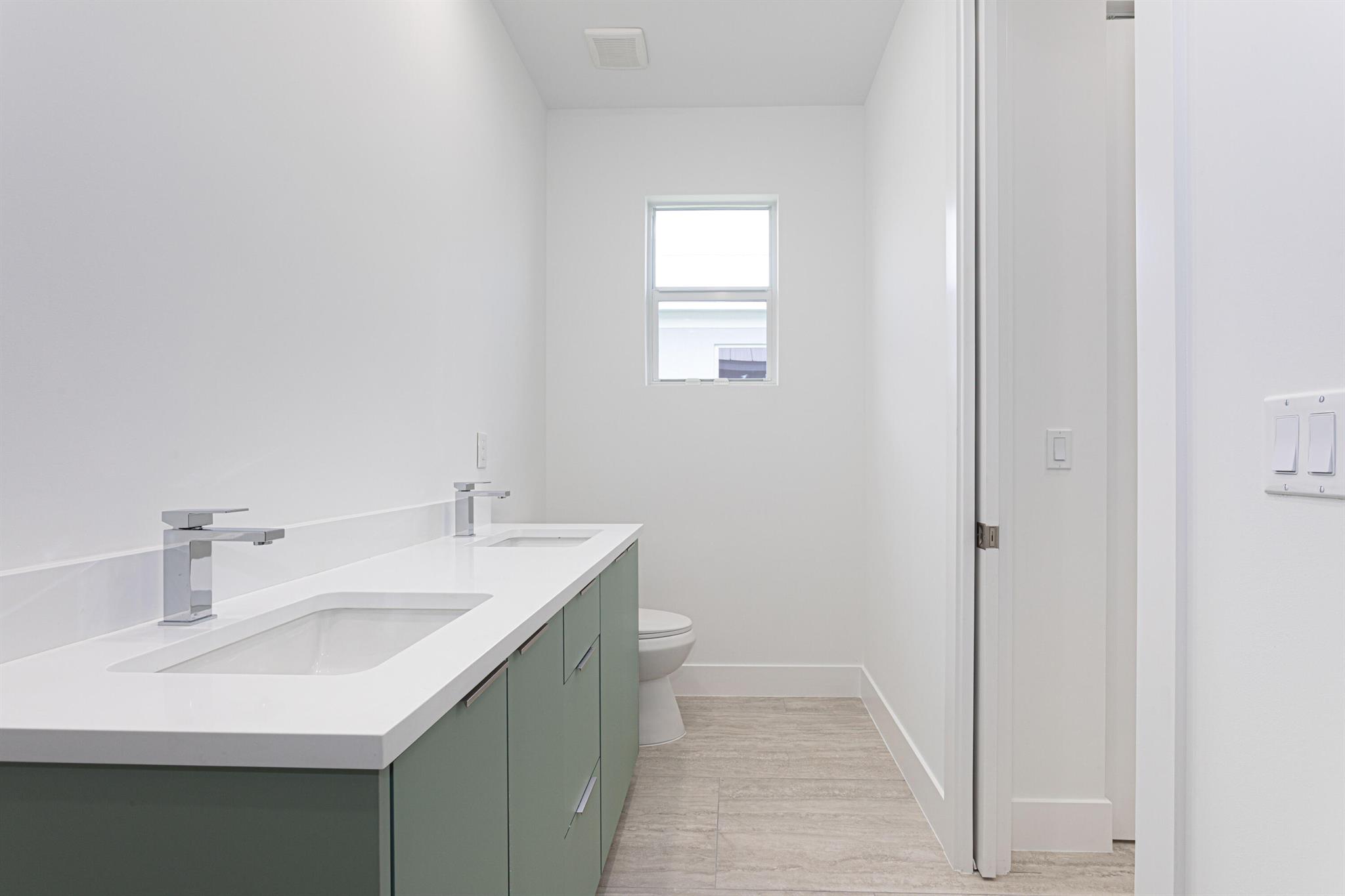 18246 Limestone Crk Rd Jupiter, FL 33458