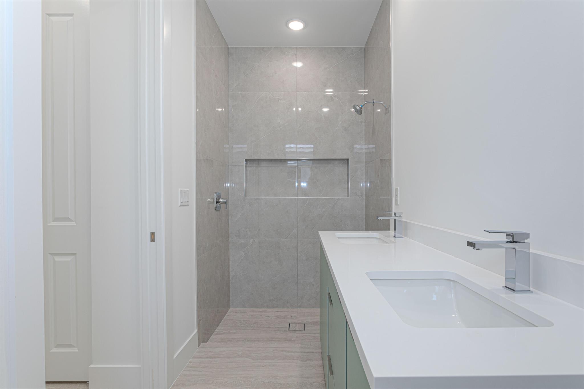 18246 Limestone Crk Rd Jupiter, FL 33458