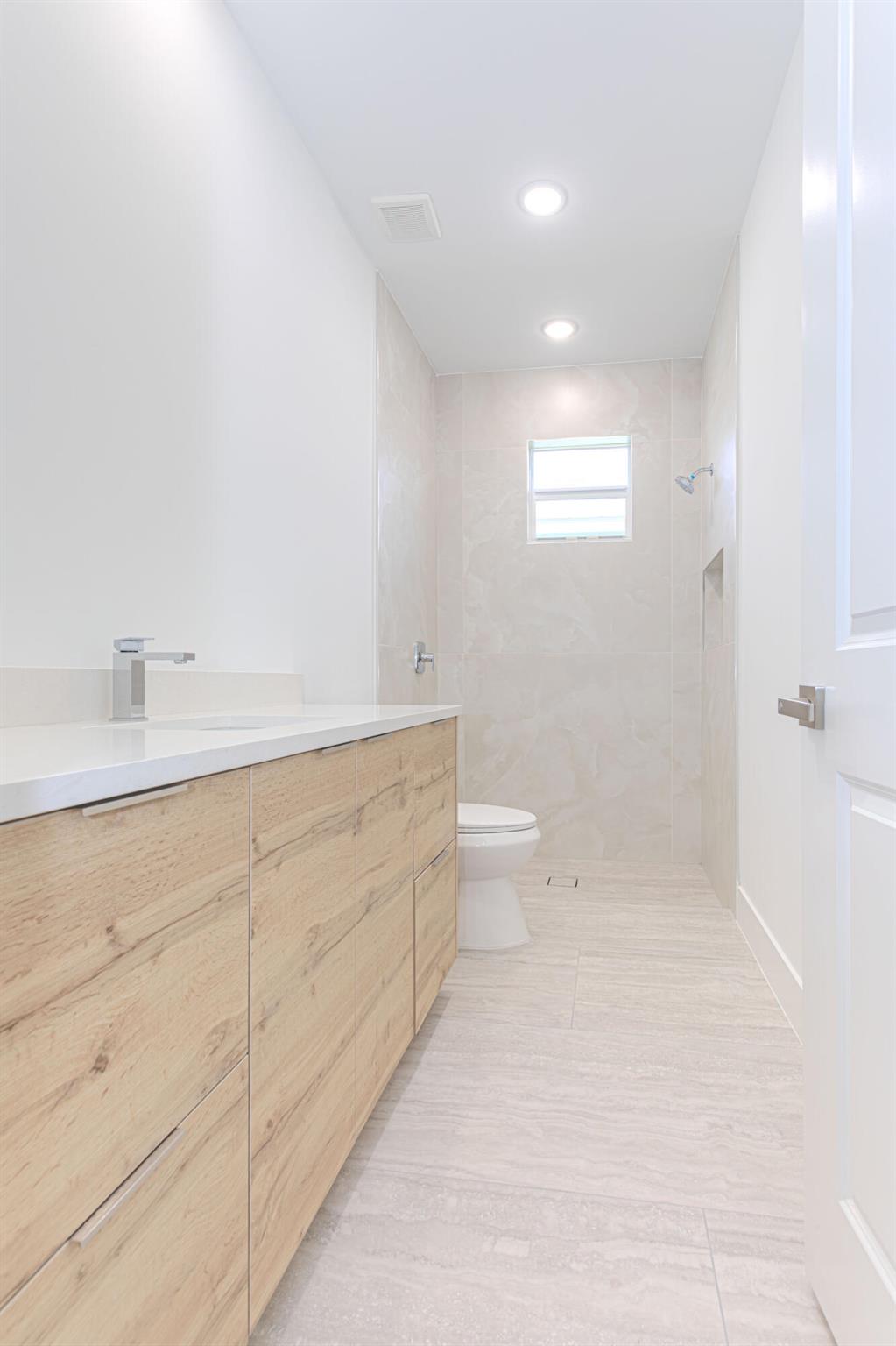 18246 Limestone Crk Rd Jupiter, FL 33458