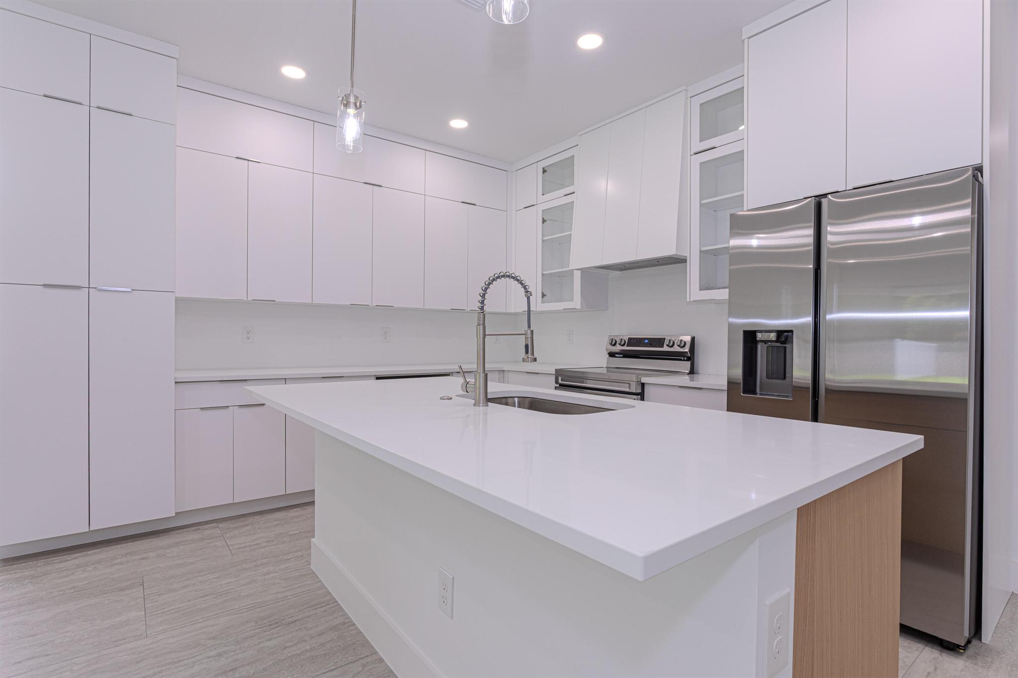 18246 Limestone Crk Rd Jupiter, FL 33458