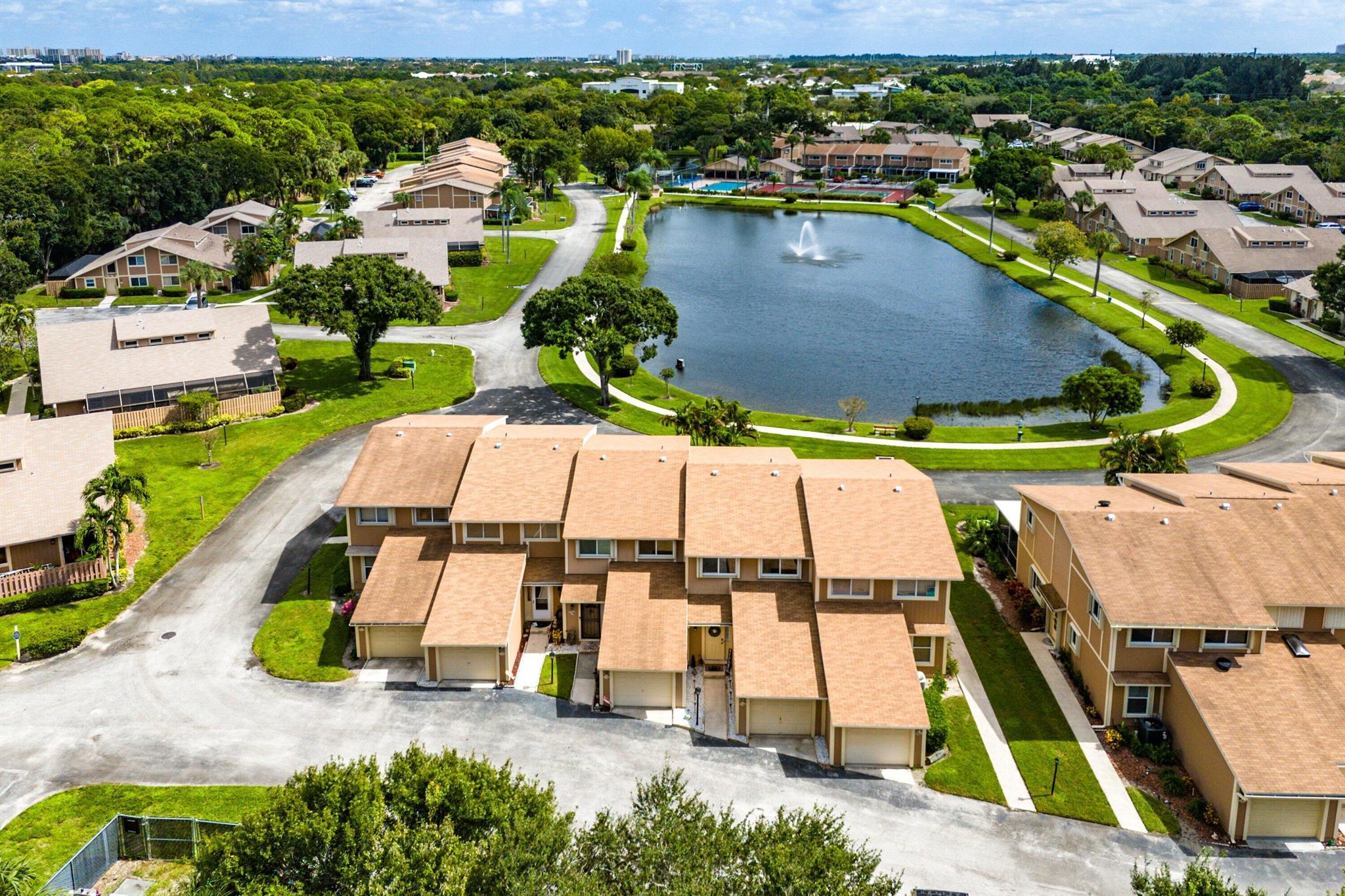 154 Maplecrest Cir