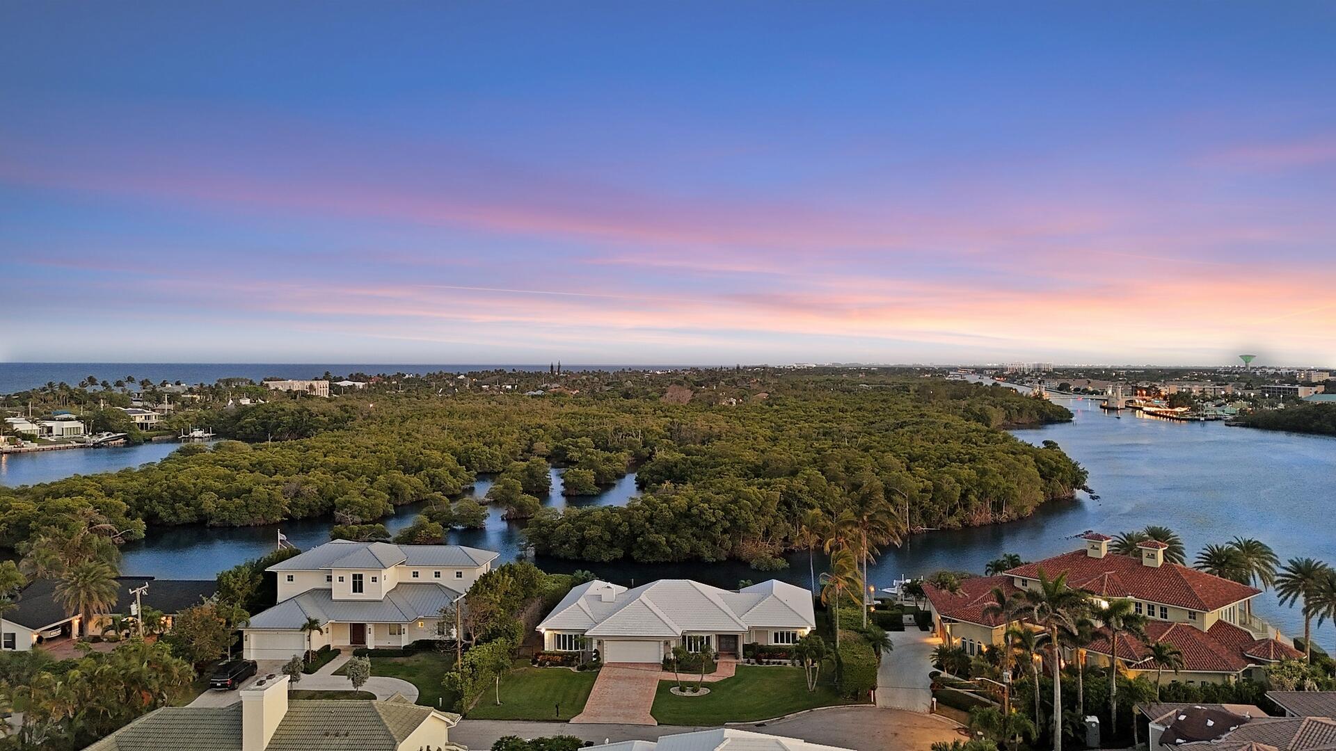 7 Inlet Cay Dr Ocean Ridge, FL 33435