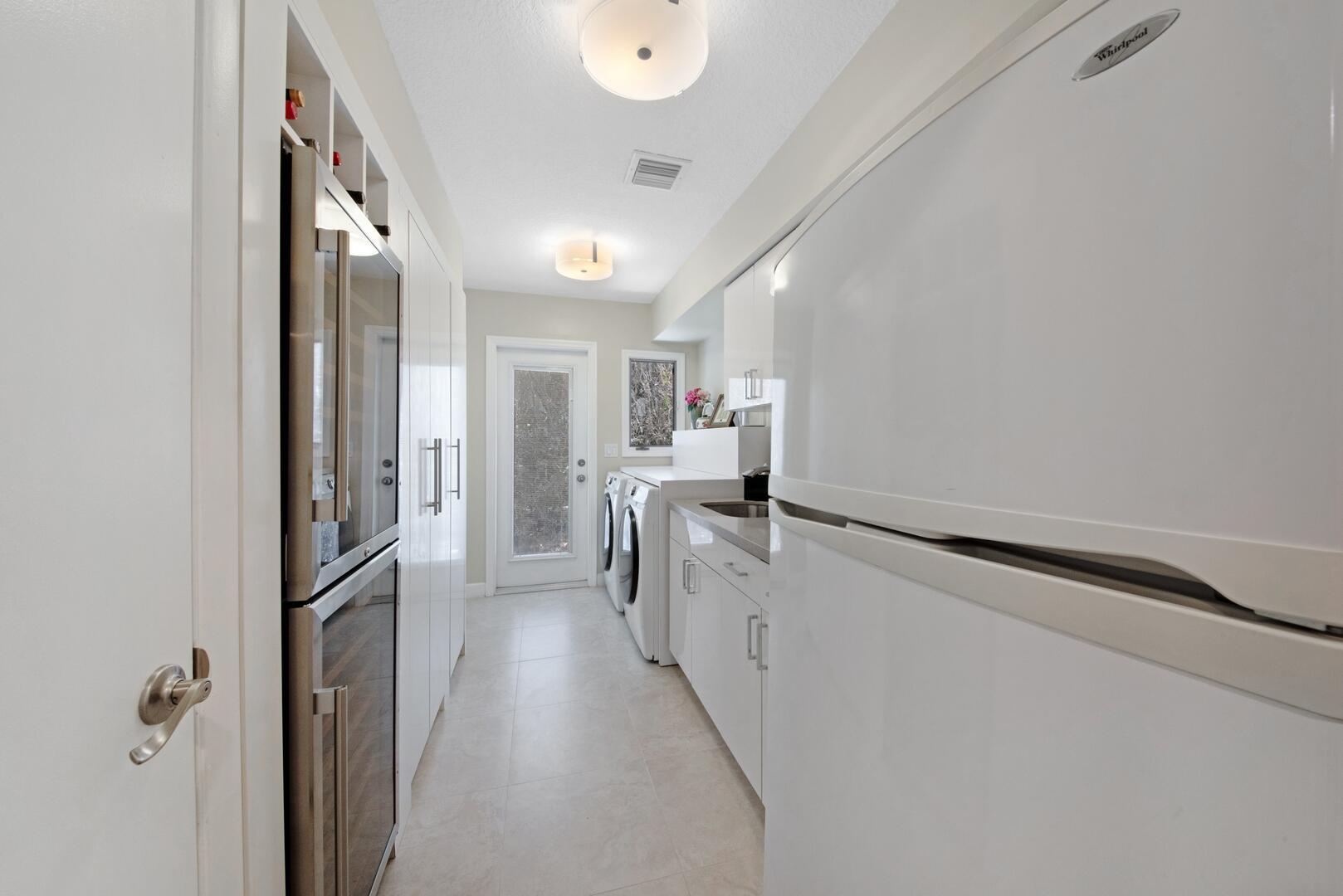 7 Inlet Cay Dr Ocean Ridge, FL 33435